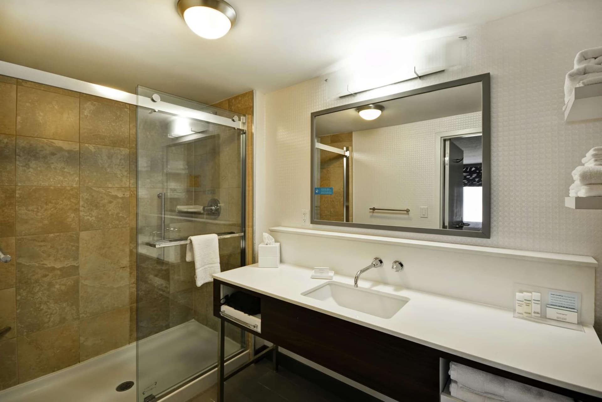 Hampton Inn & Suites Columbus-Easton Area gallery photo in Columbus, OH — image 18