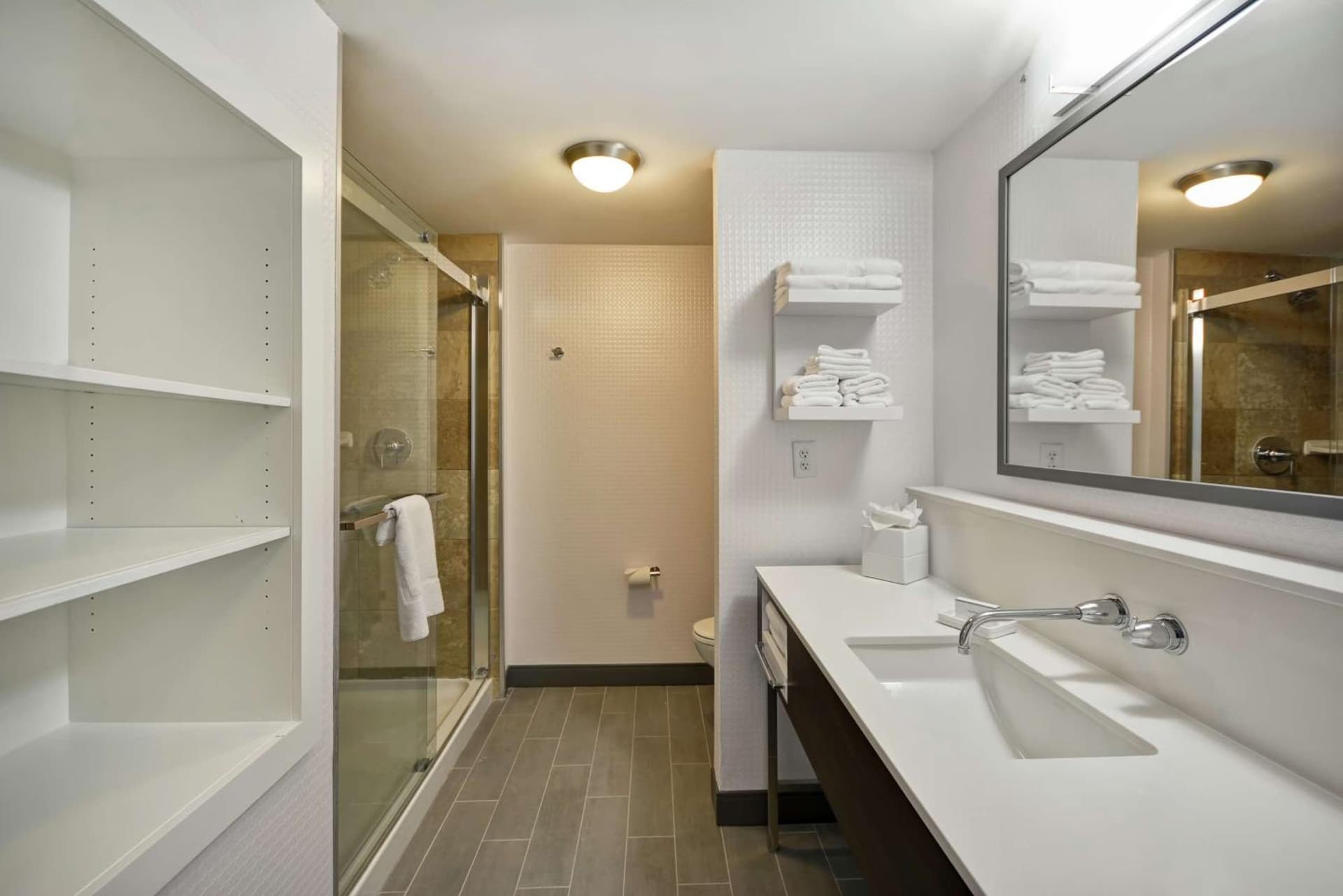Hampton Inn & Suites Columbus-Easton Area gallery photo in Columbus, OH — image 41
