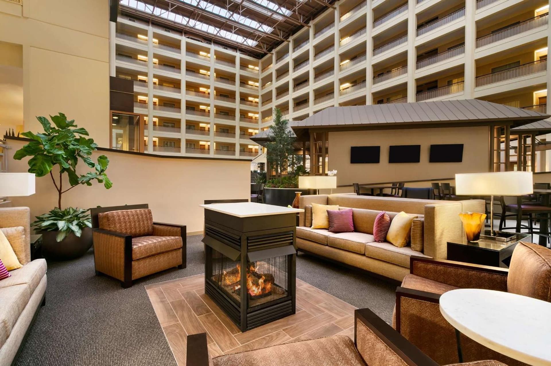 Embassy Suites by Hilton Chicago North Shore Deerfield gallery photo in Deerfield, IL — image 34