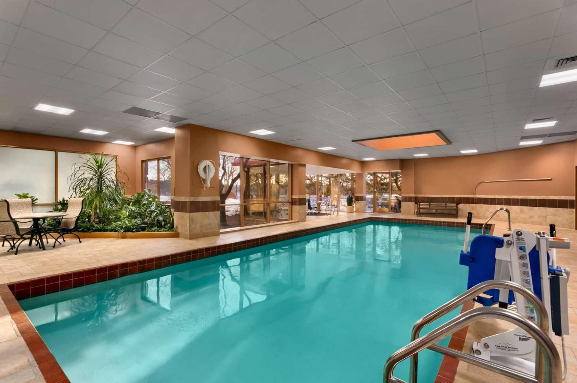 Embassy Suites by Hilton Chicago North Shore Deerfield gallery photo in Deerfield, IL — image 33