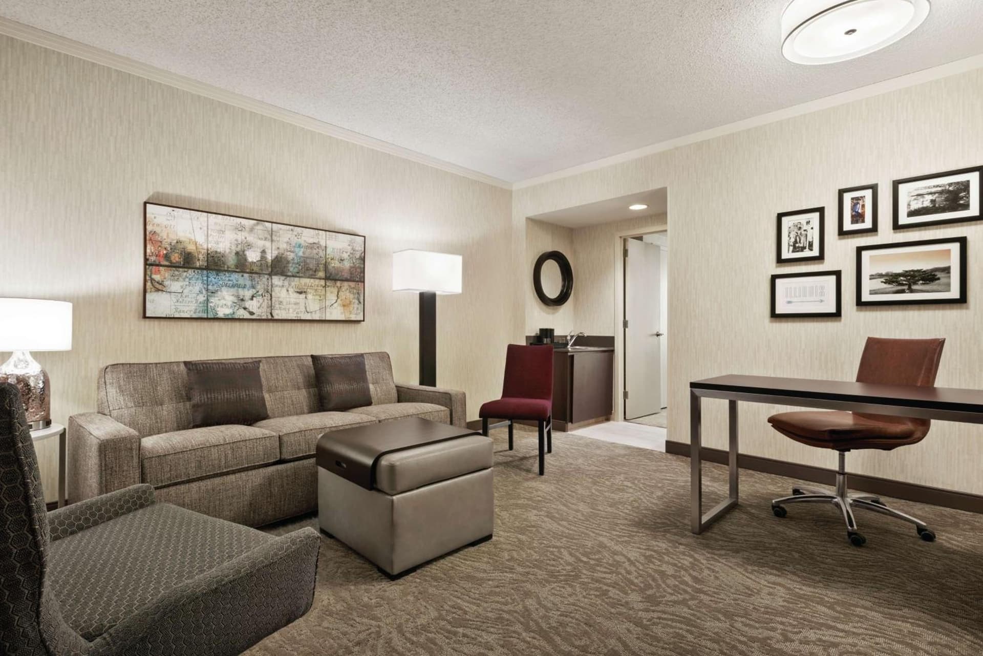 Embassy Suites by Hilton Chicago North Shore Deerfield gallery photo in Deerfield, IL — image 24