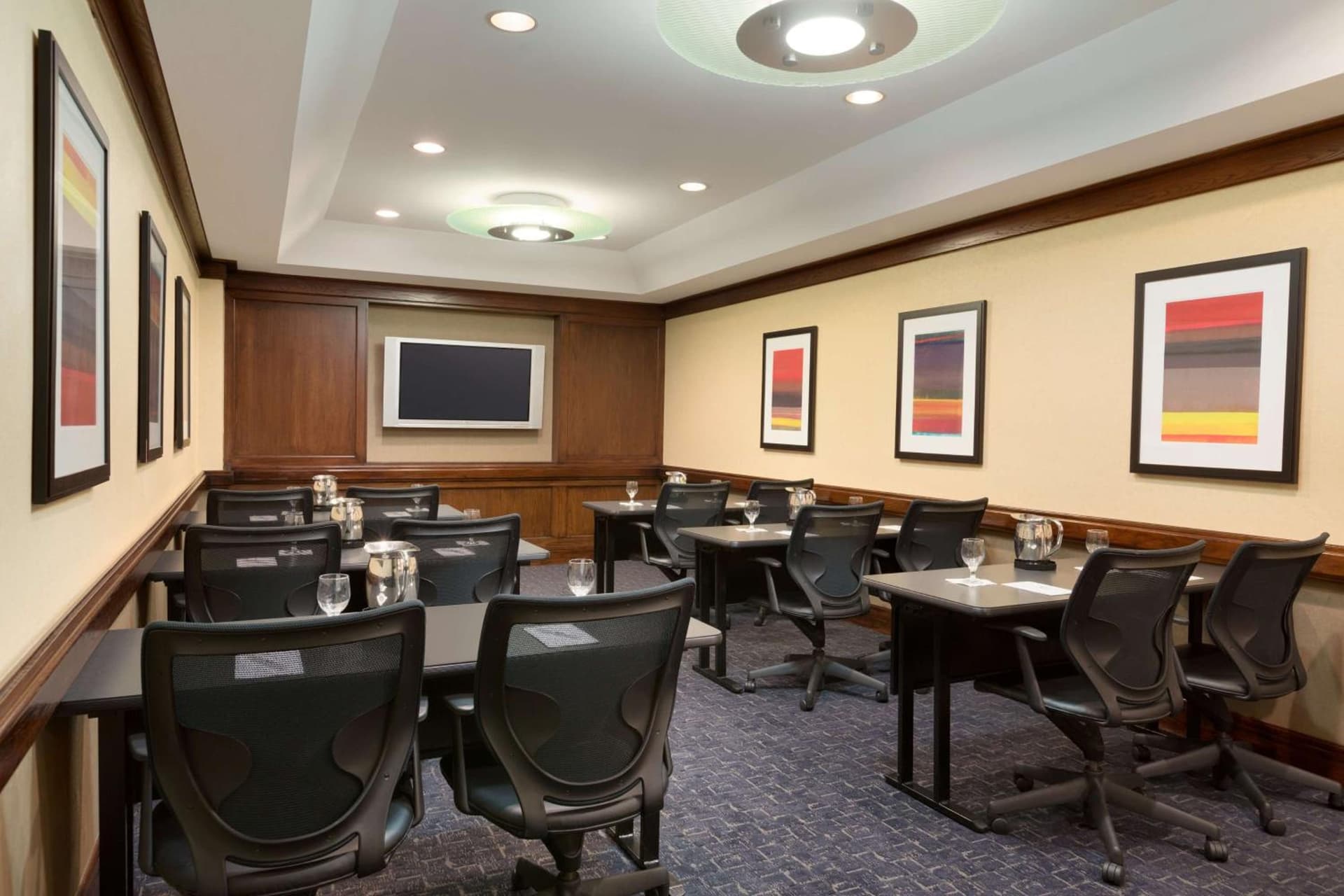 Embassy Suites by Hilton Chicago North Shore Deerfield gallery photo in Deerfield, IL — image 57
