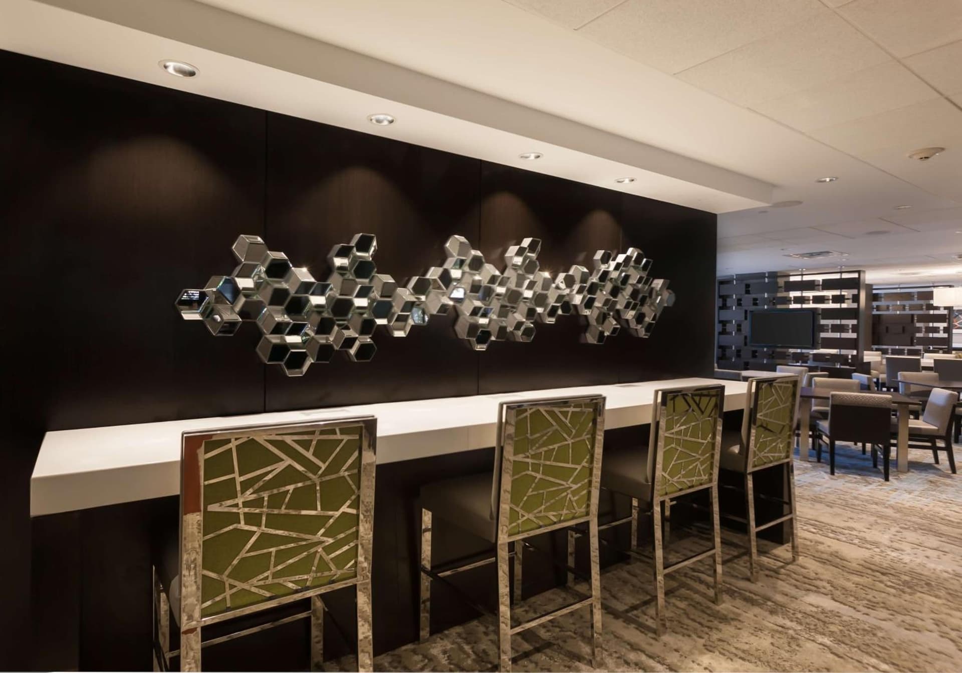 DoubleTree by Hilton Hotel & Suites Houston by the Galleria gallery photo in Houston, TX — image 26