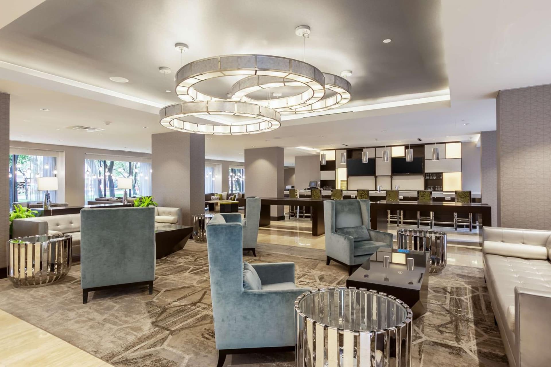 DoubleTree by Hilton Hotel & Suites Houston by the Galleria gallery photo in Houston, TX — image 33