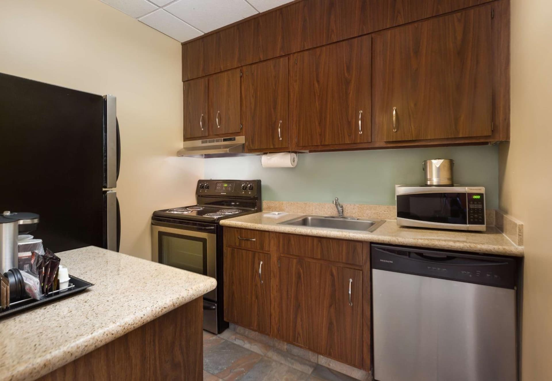 DoubleTree by Hilton Hotel & Suites Houston by the Galleria gallery photo in Houston, TX — image 43
