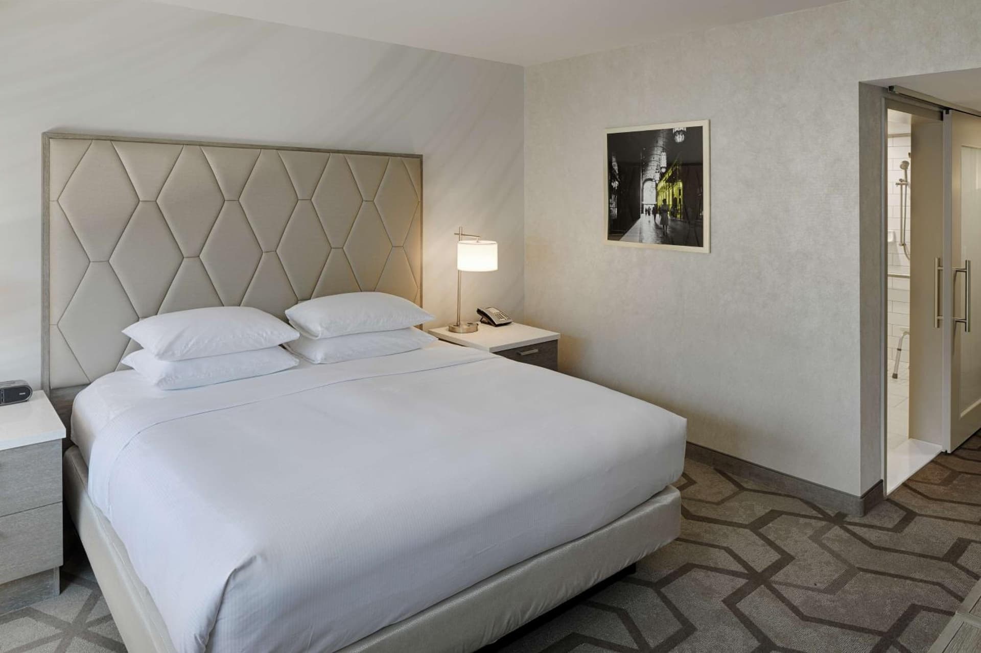 The Kingsley Bloomfield Hills - a DoubleTree by Hilton gallery photo in Bloomfield Hills, MI — image 76