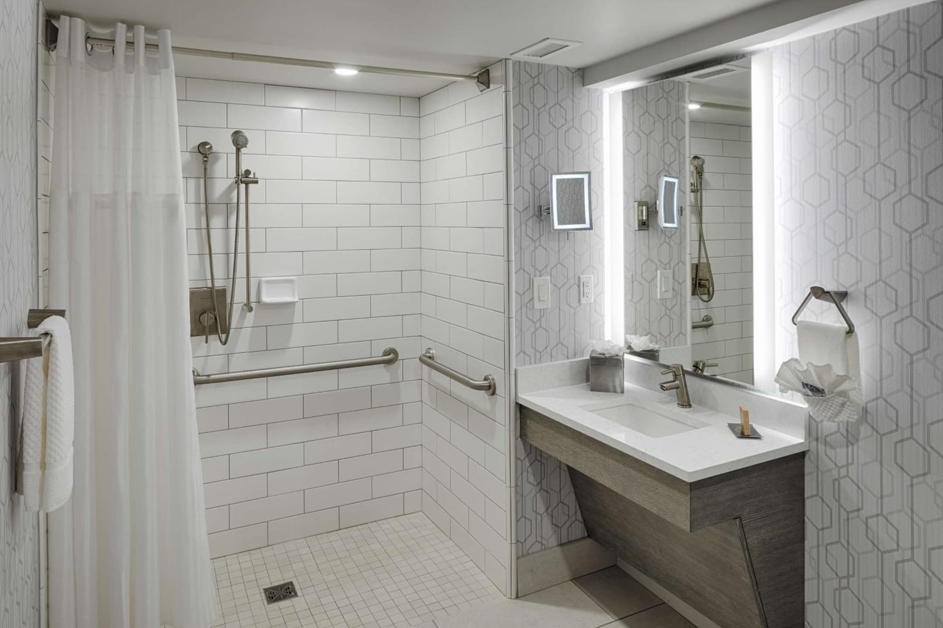 The Kingsley Bloomfield Hills - a DoubleTree by Hilton gallery photo in Bloomfield Hills, MI — image 36