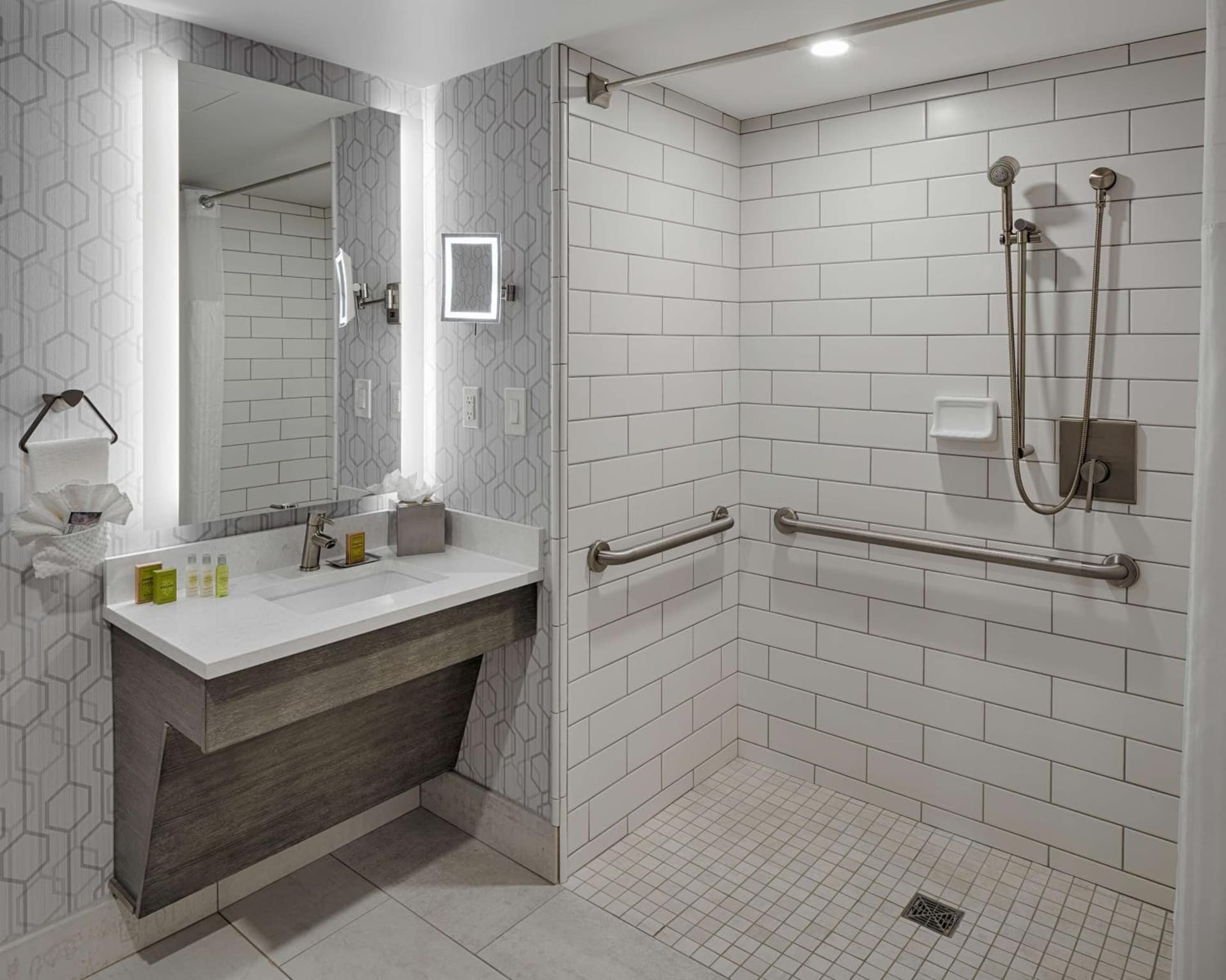 The Kingsley Bloomfield Hills - a DoubleTree by Hilton gallery photo in Bloomfield Hills, MI — image 23