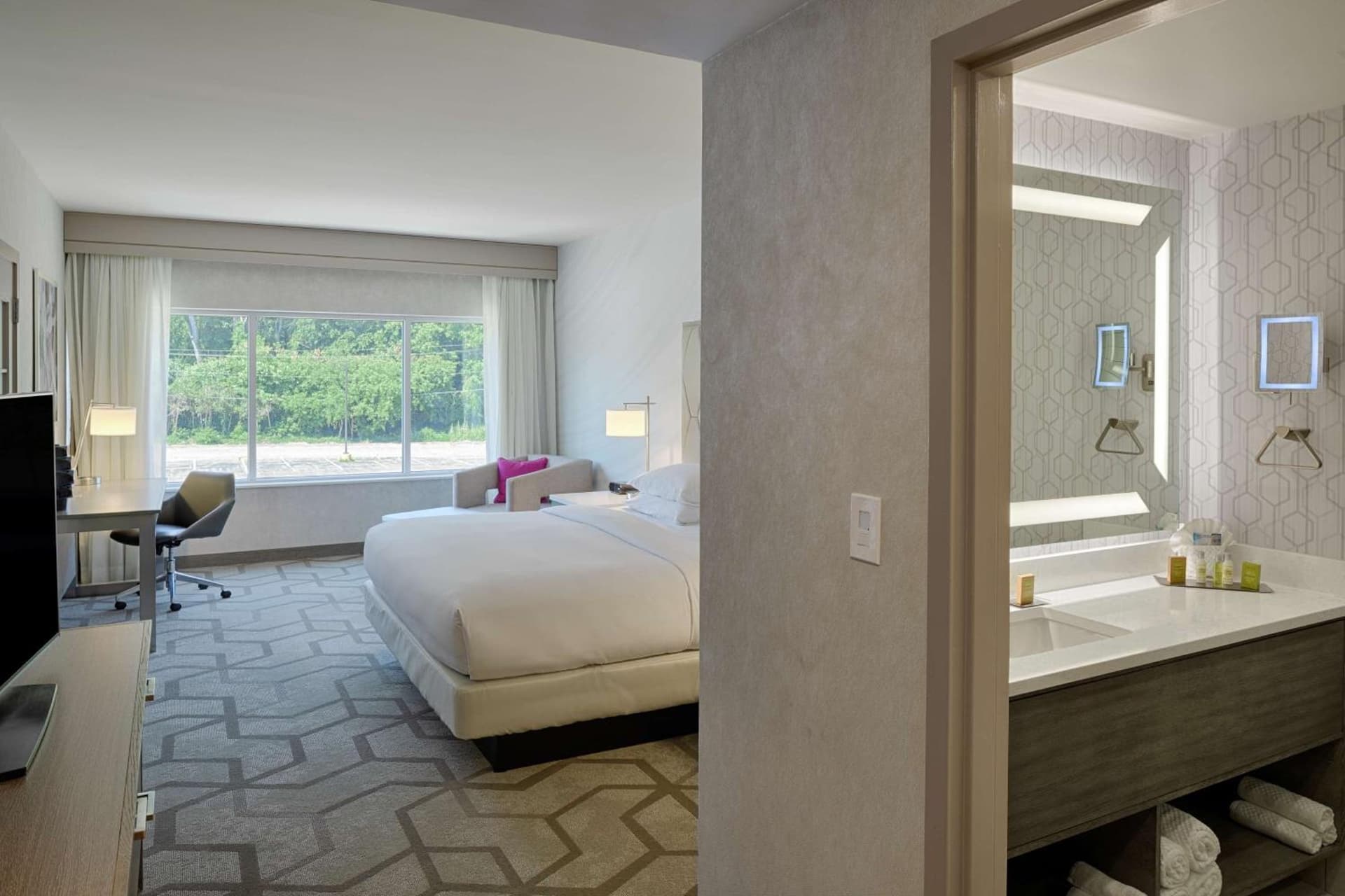 The Kingsley Bloomfield Hills - a DoubleTree by Hilton gallery photo in Bloomfield Hills, MI — image 41