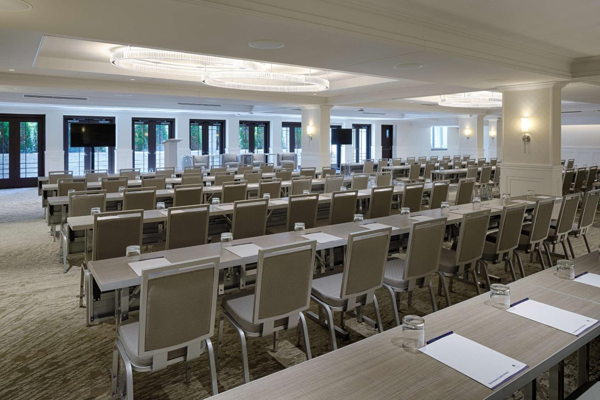 The Kingsley Bloomfield Hills - a DoubleTree by Hilton gallery photo in Bloomfield Hills, MI — image 47