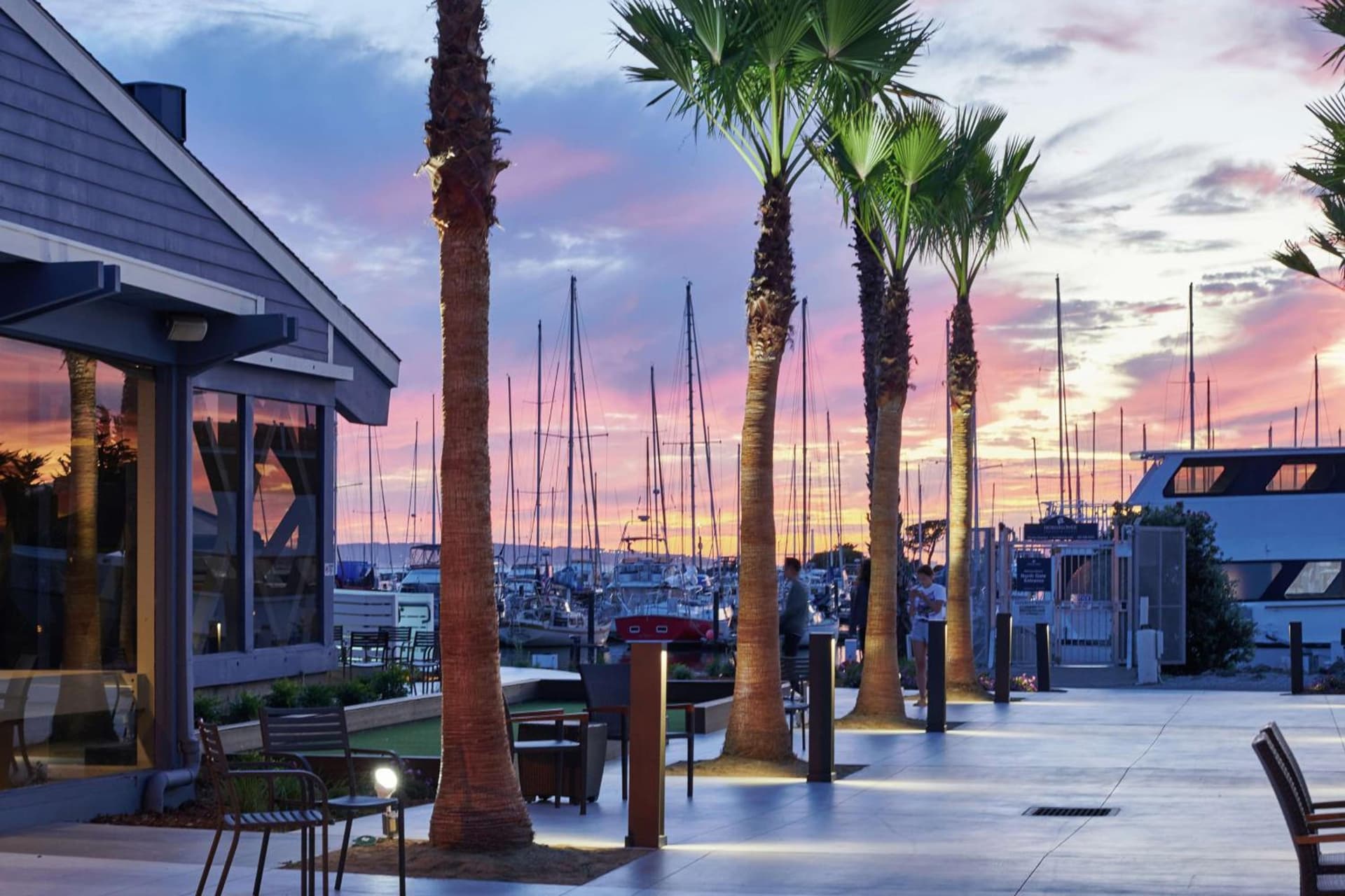 DoubleTree by Hilton Hotel Berkeley Marina gallery photo in Berkeley, CA — image 79