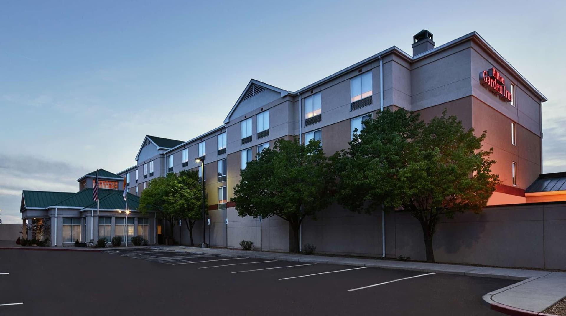 Hilton Garden Inn Albuquerque North/Rio Rancho interior in Rio Rancho, NM — gallery photo 2