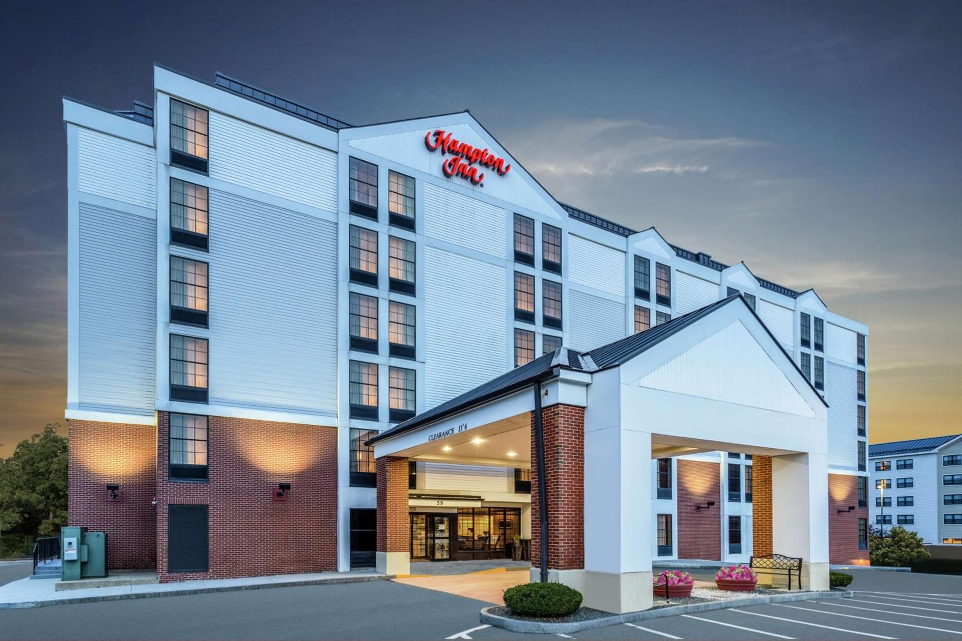 Hampton Inn Boston/Peabody property views in Peabody, MA — gallery photo 3