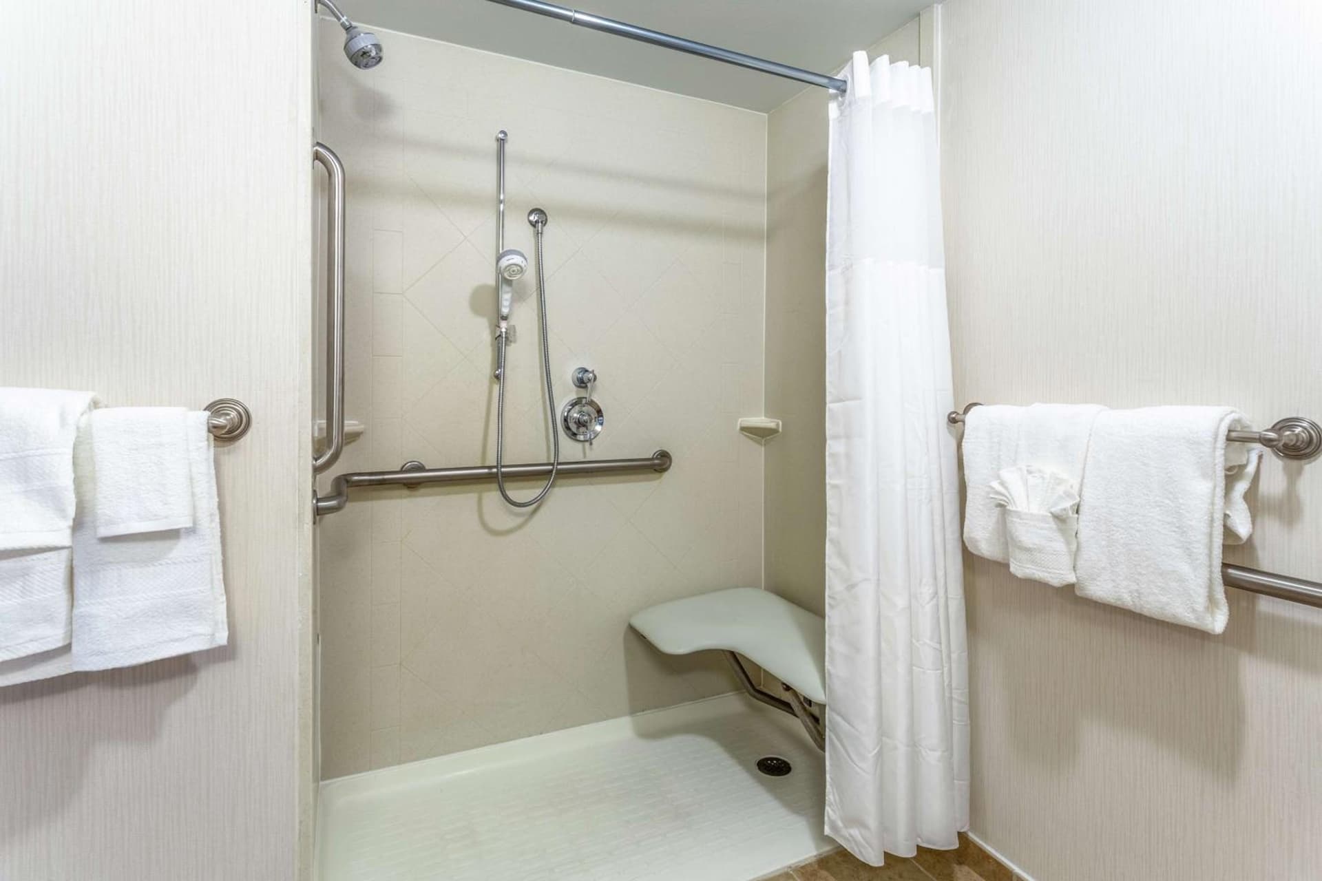 Hampton Inn Boston/Peabody gallery photo in Peabody, MA — image 8