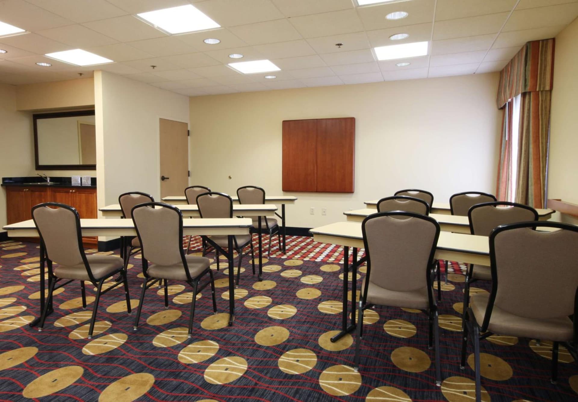 Hampton Inn Champaign/Urbana gallery photo in Urbana, IL — image 15