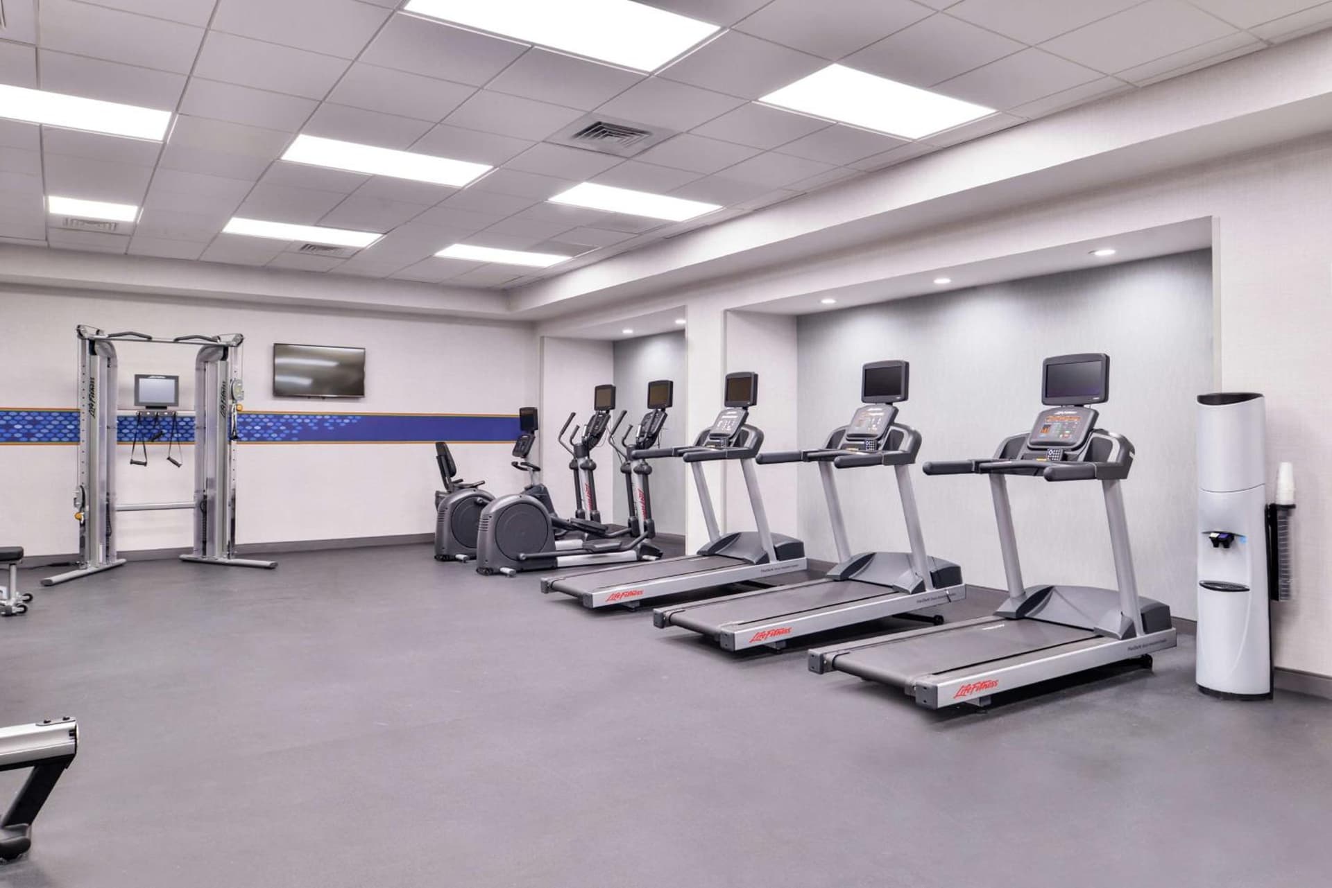 Hampton Inn & Suites Legacy Park-Frisco gallery photo in Frisco, TX — image 38
