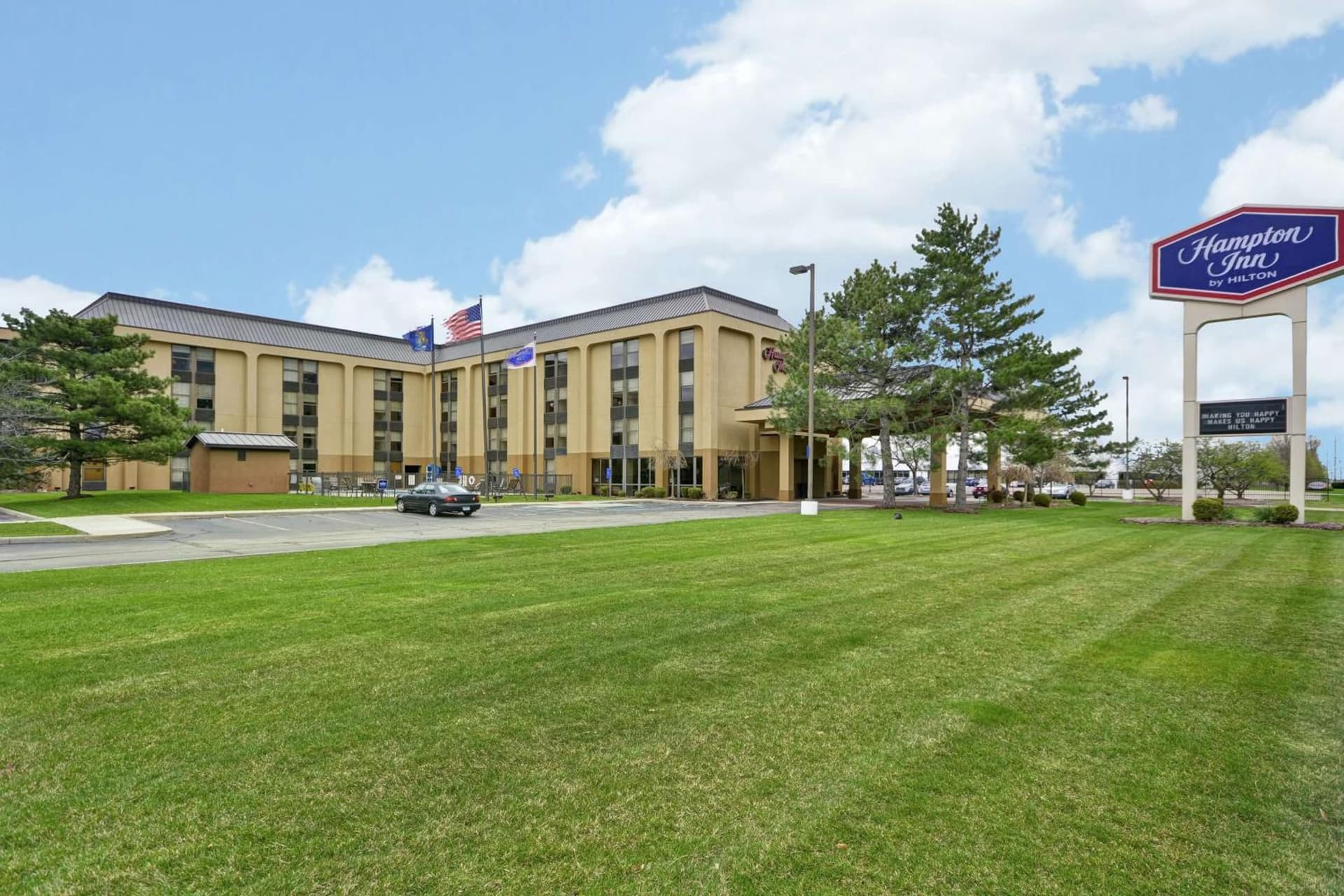 Hampton Inn Detroit Madison Heights South Troy interior in Madison Heights, MI — gallery photo 2