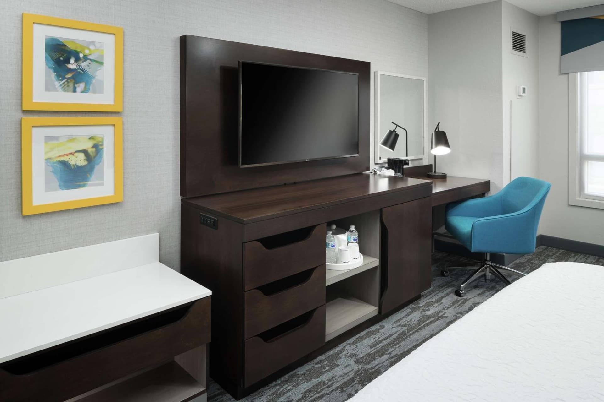 Hampton Inn & Suites Memphis-Beale Street gallery photo in Memphis, TN — image 54