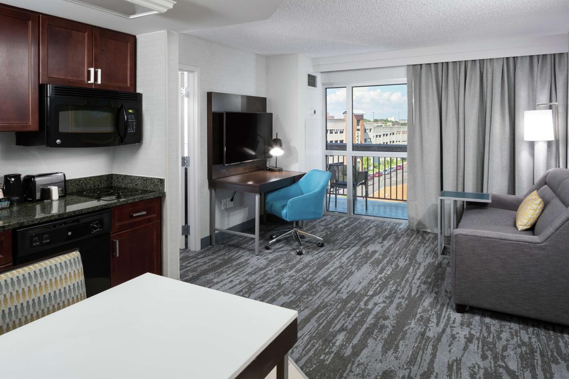 Hampton Inn & Suites Memphis-Beale Street gallery photo in Memphis, TN — image 9