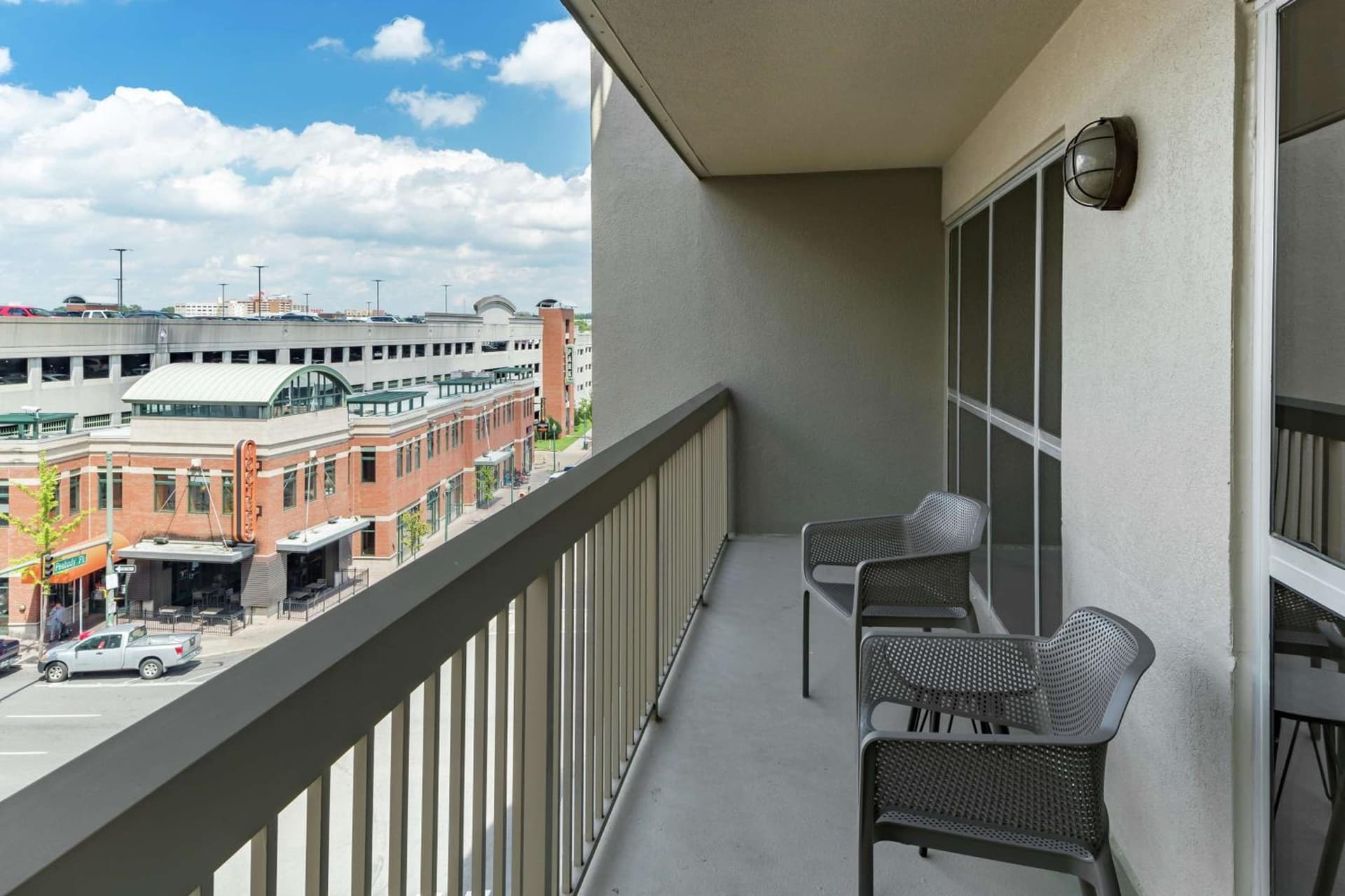 Hampton Inn & Suites Memphis-Beale Street gallery photo in Memphis, TN — image 47