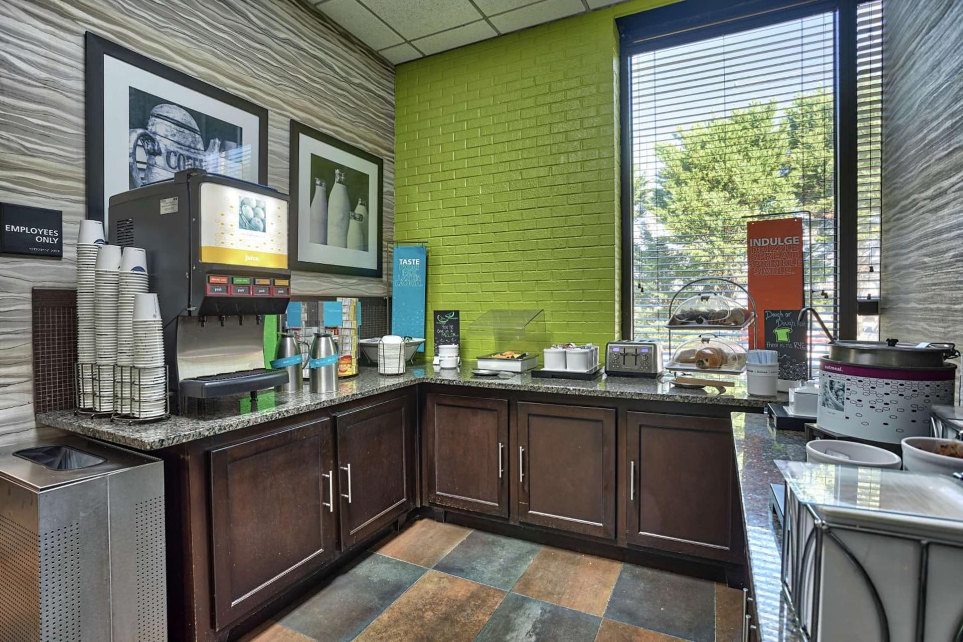 Hampton Inn Norfolk-Naval Base gallery photo in Norfolk, VA — image 16