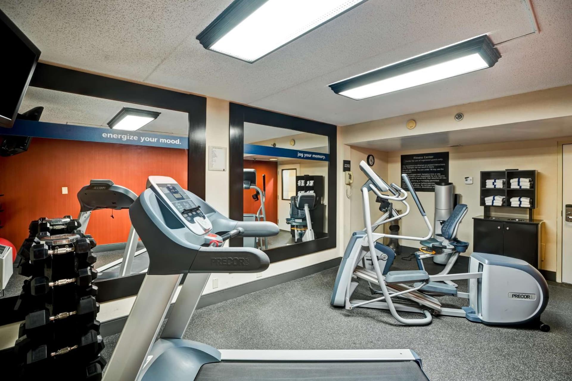 Hampton Inn Norfolk-Naval Base gallery photo in Norfolk, VA — image 34