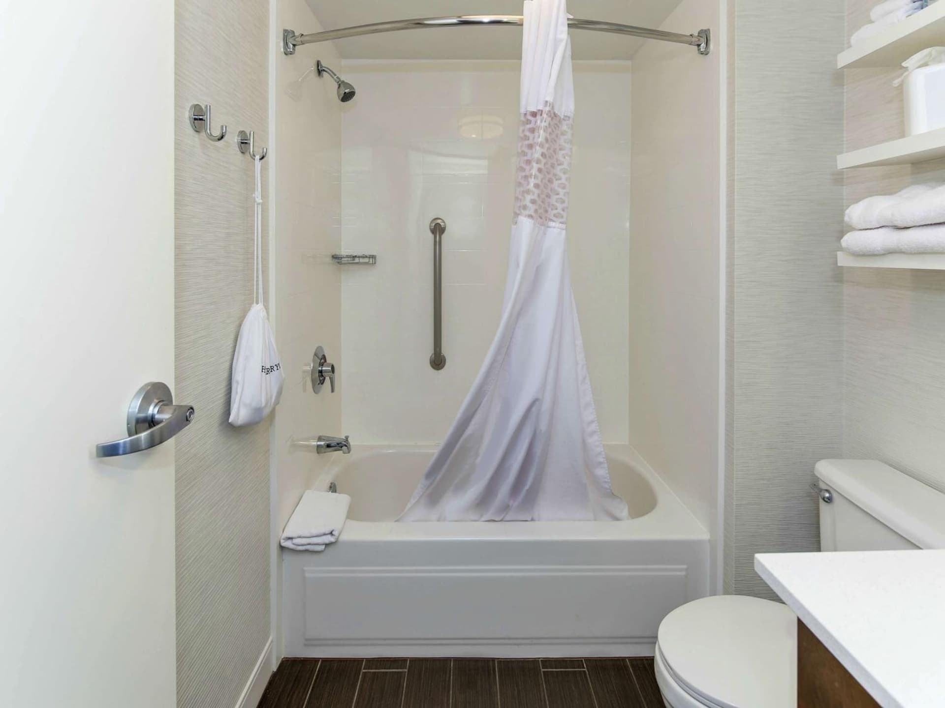Hampton Inn Norfolk-Naval Base gallery photo in Norfolk, VA — image 40