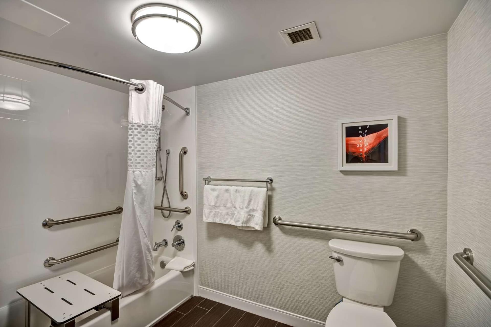Hampton Inn Norfolk-Naval Base gallery photo in Norfolk, VA — image 20