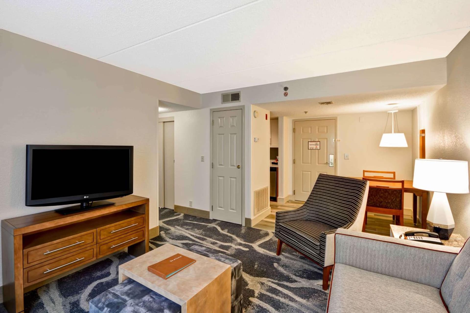 Homewood Suites by Hilton San Antonio Northwest interior in San Antonio, TX — gallery photo 2