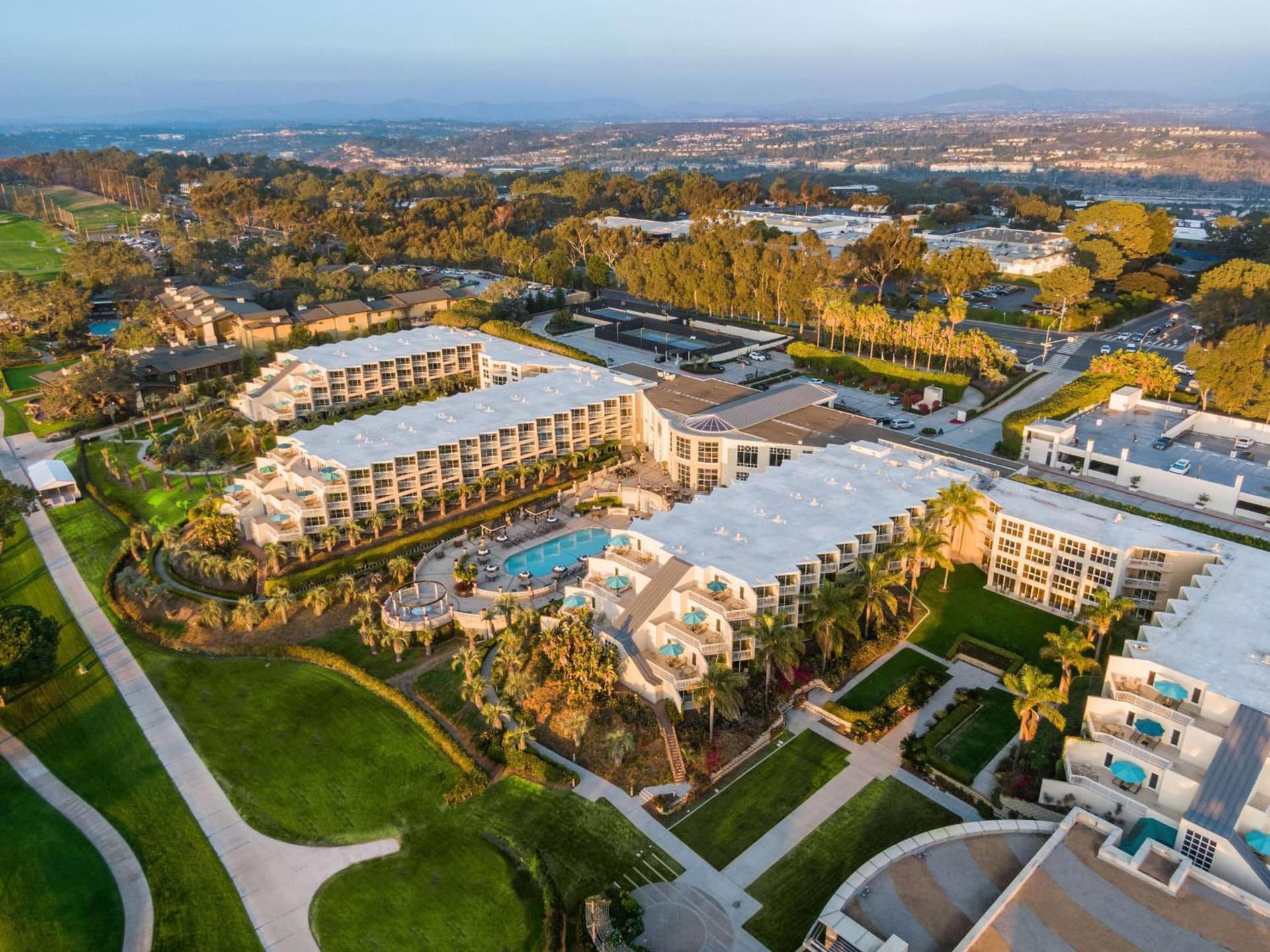 Hilton La Jolla Torrey Pines interior in San Diego, CA — gallery photo 2