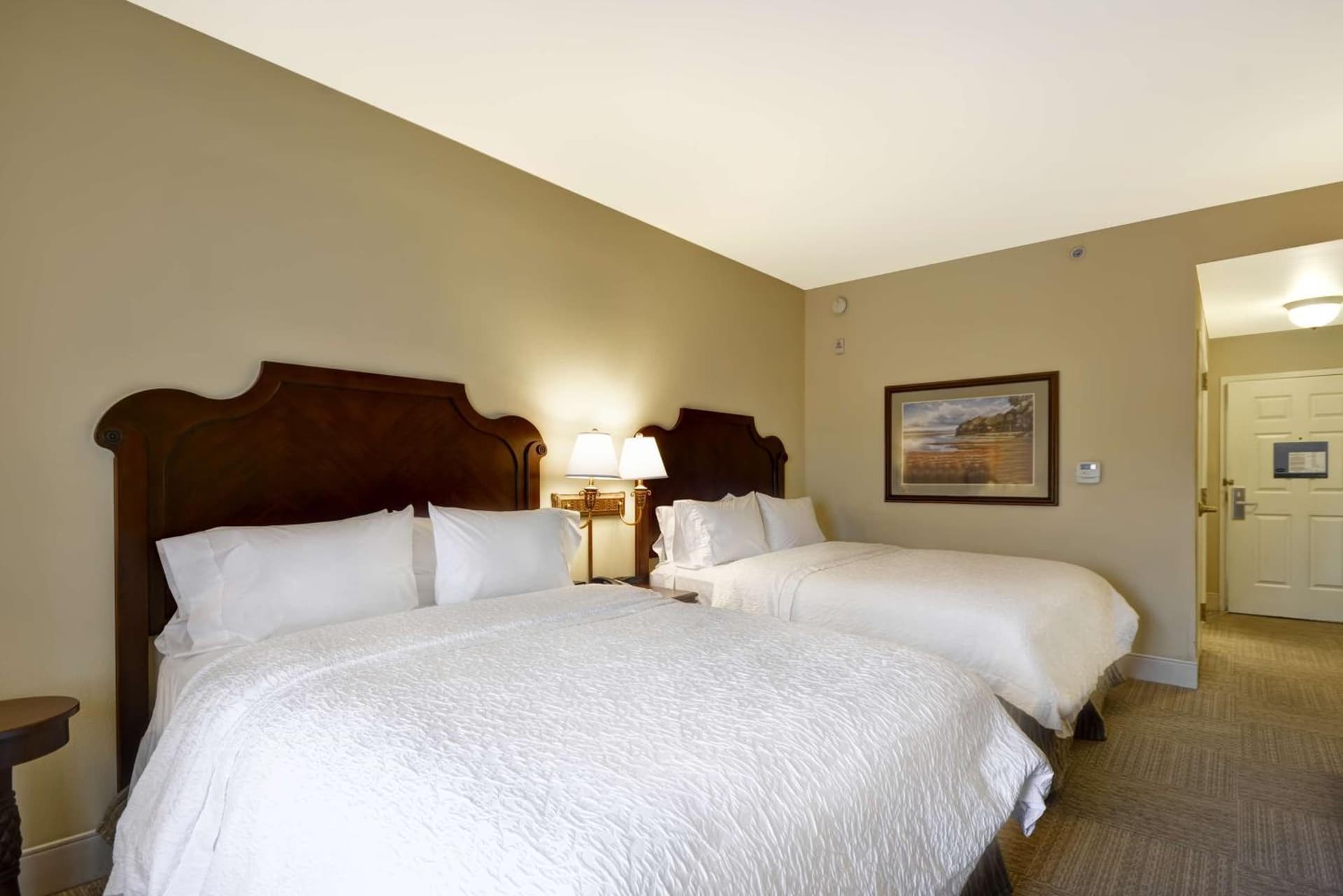 Hampton Inn & Suites Savannah Historic District interior in Savannah, GA — gallery photo 2