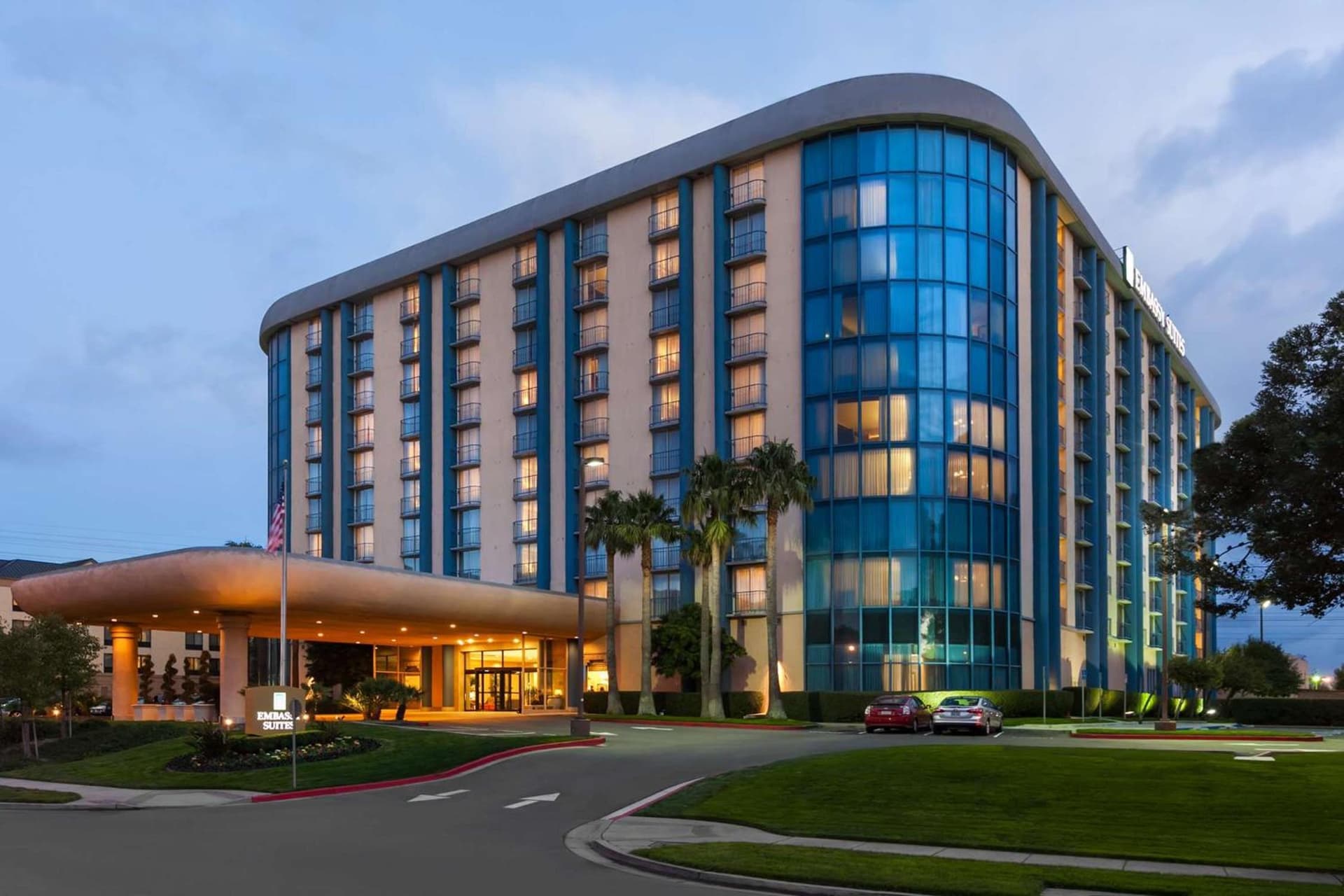 Embassy Suites by Hilton San Francisco Airport Oyster Point property views in South San Francisco, CA — gallery photo 3