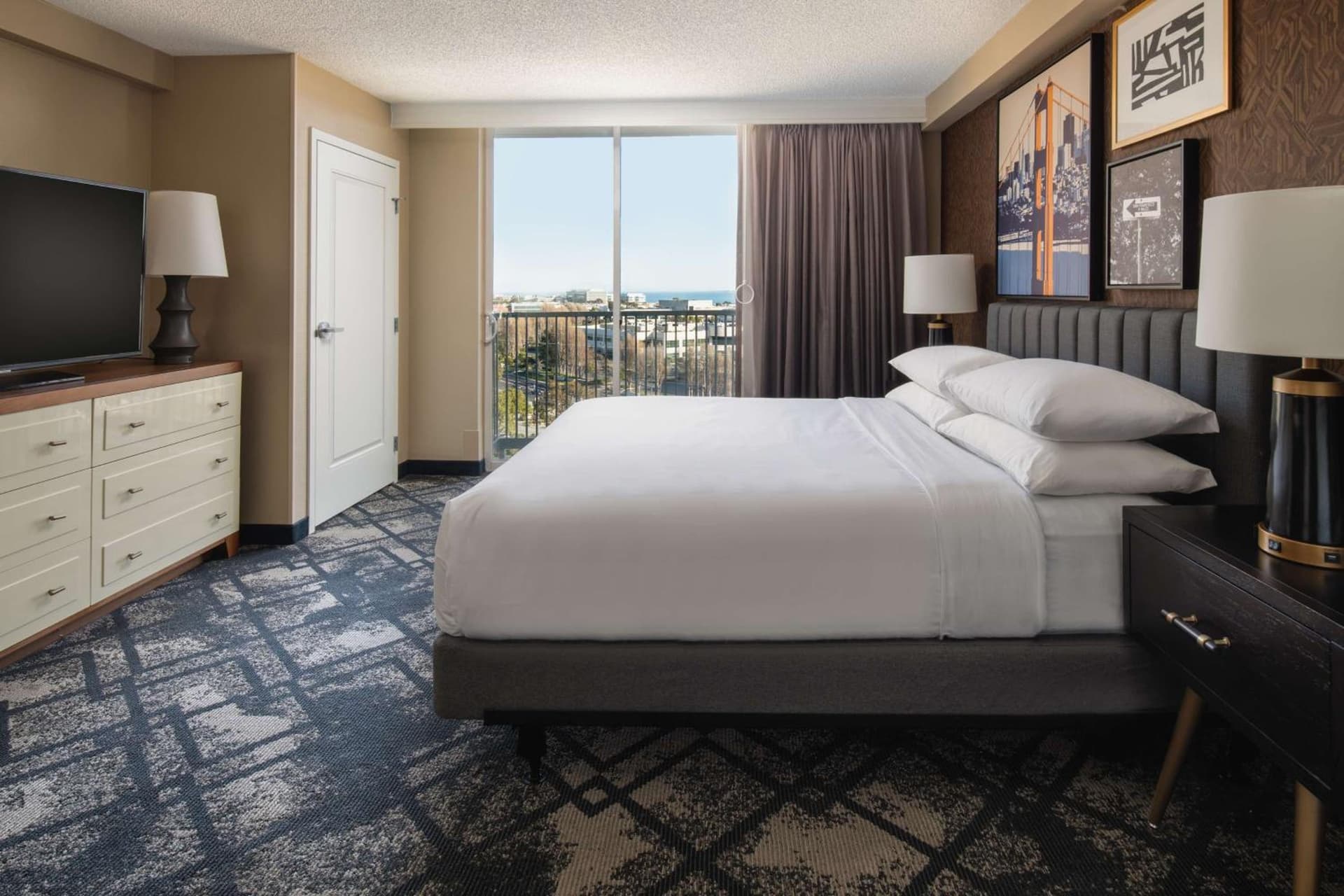 Embassy Suites by Hilton San Francisco Airport Oyster Point gallery photo in South San Francisco, CA — image 42