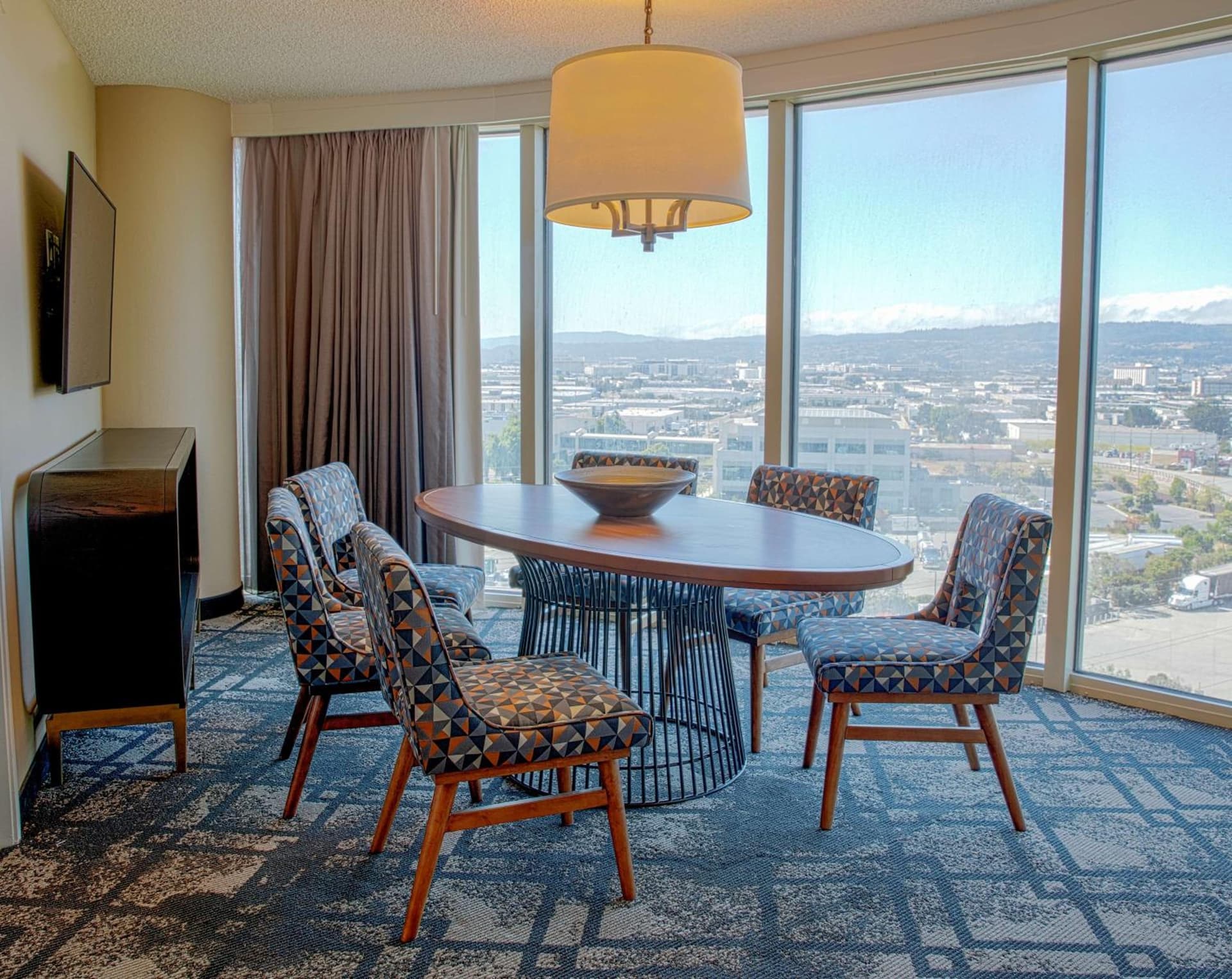 Embassy Suites by Hilton San Francisco Airport Oyster Point gallery photo in South San Francisco, CA — image 35