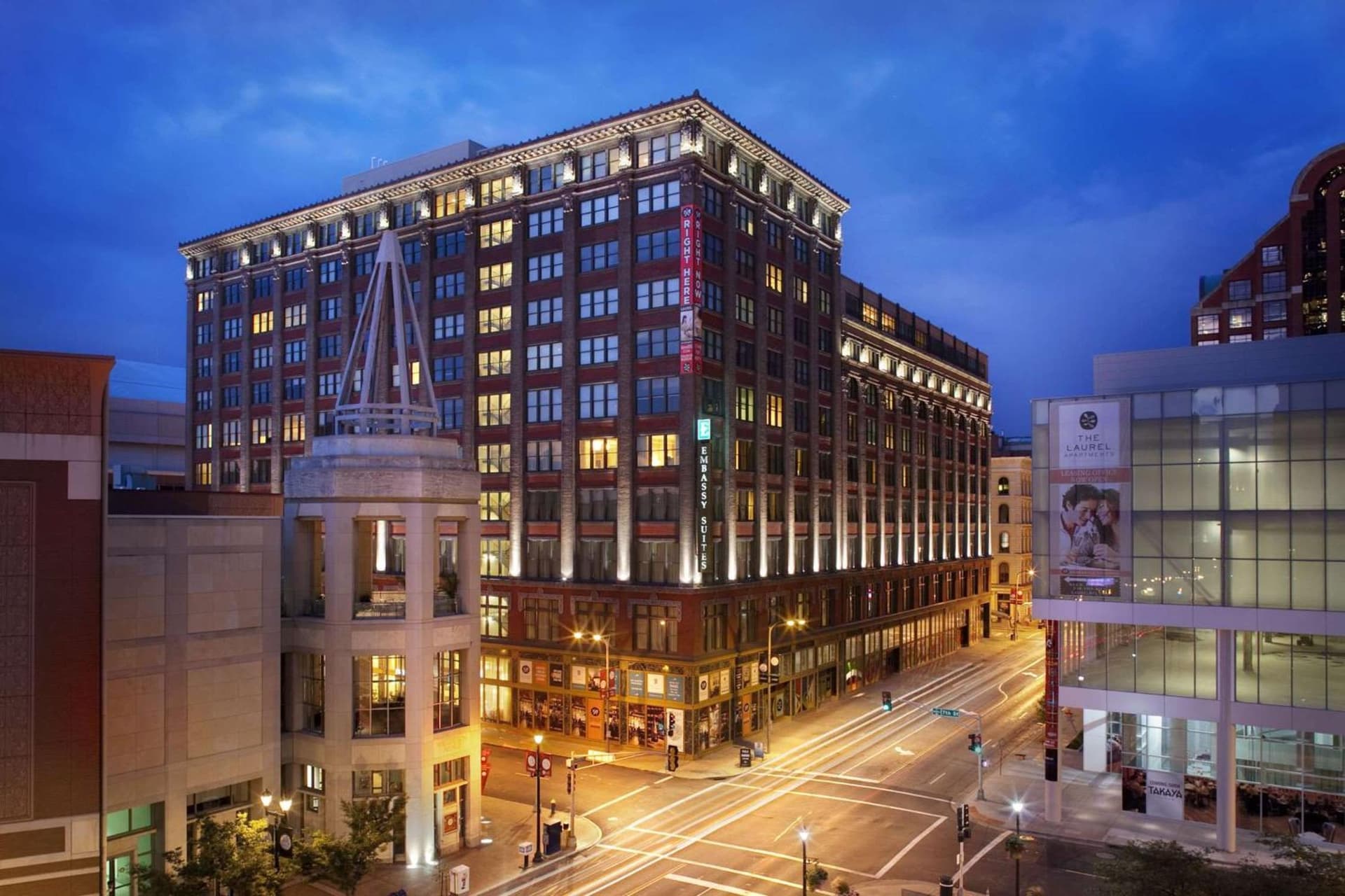 Embassy Suites Saint Louis - Downtown featured exterior or lobby in Saint Louis, MO — similar hotel