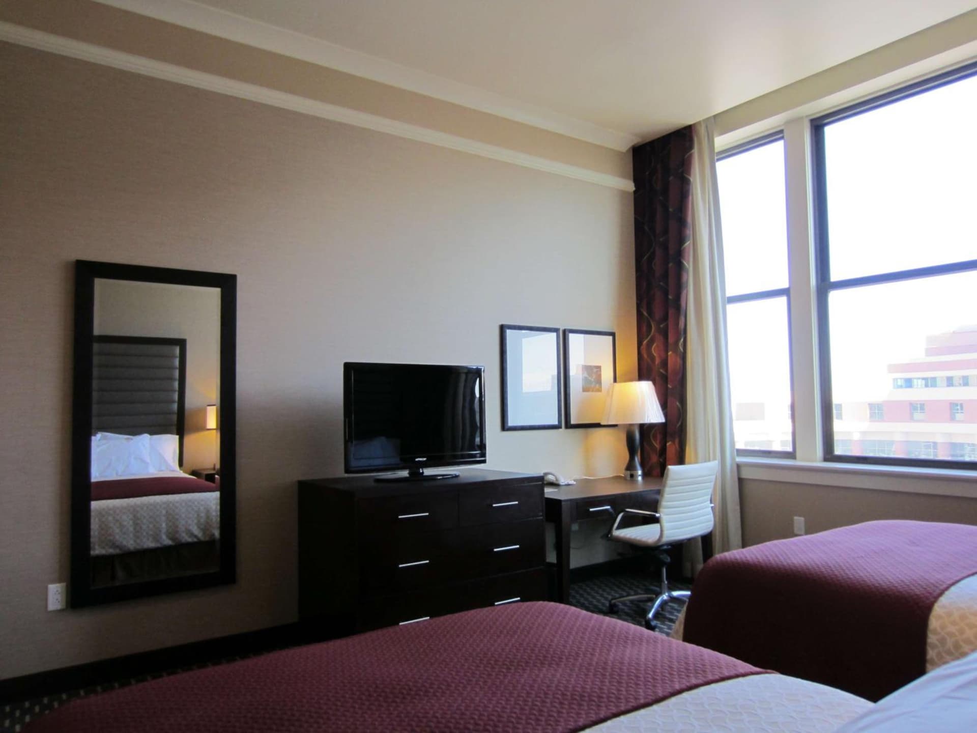 Embassy Suites Saint Louis - Downtown gallery photo in Saint Louis, MO — image 16