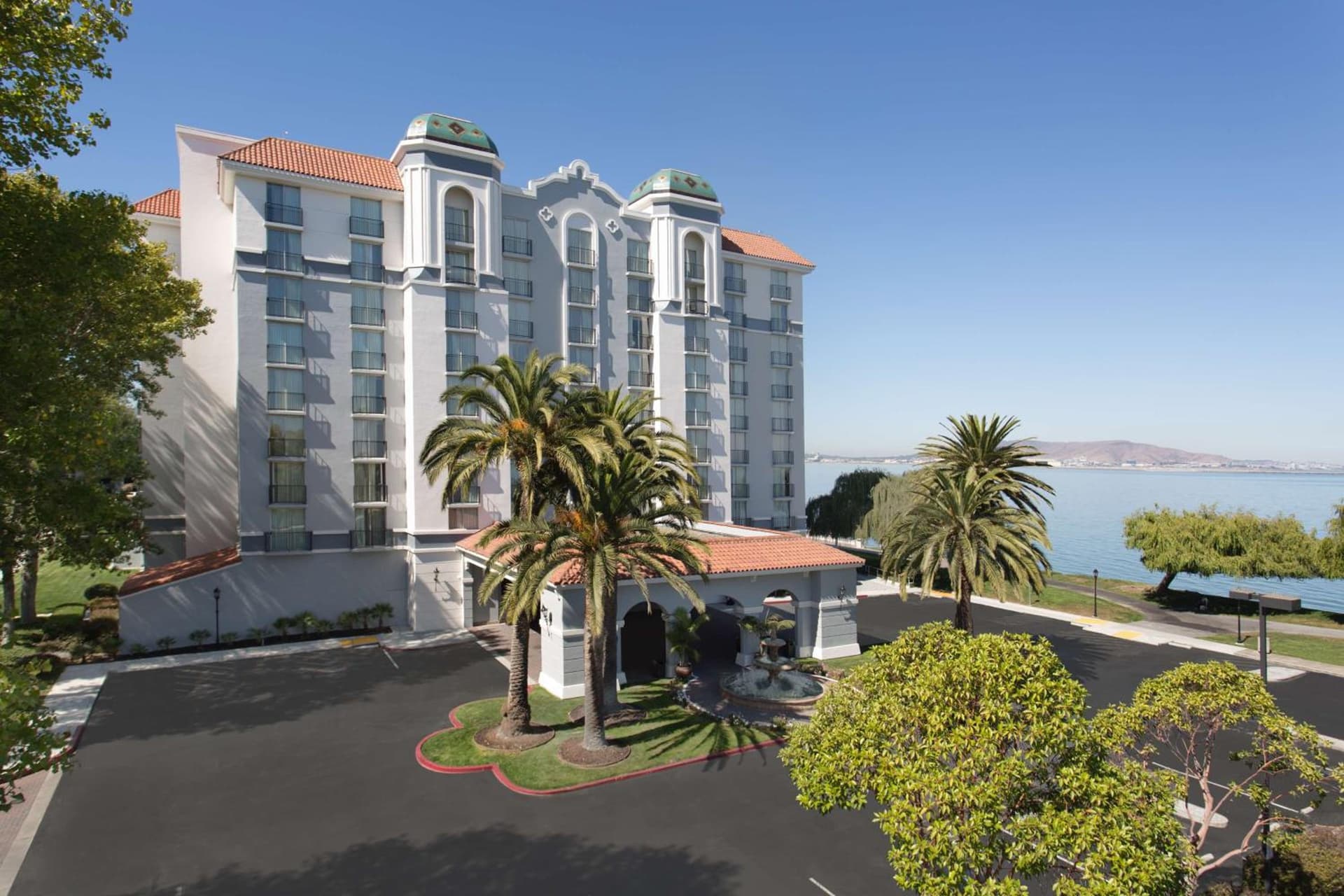 Embassy Suites San Francisco Airport Waterfront gallery photo in Burlingame, CA — image 15