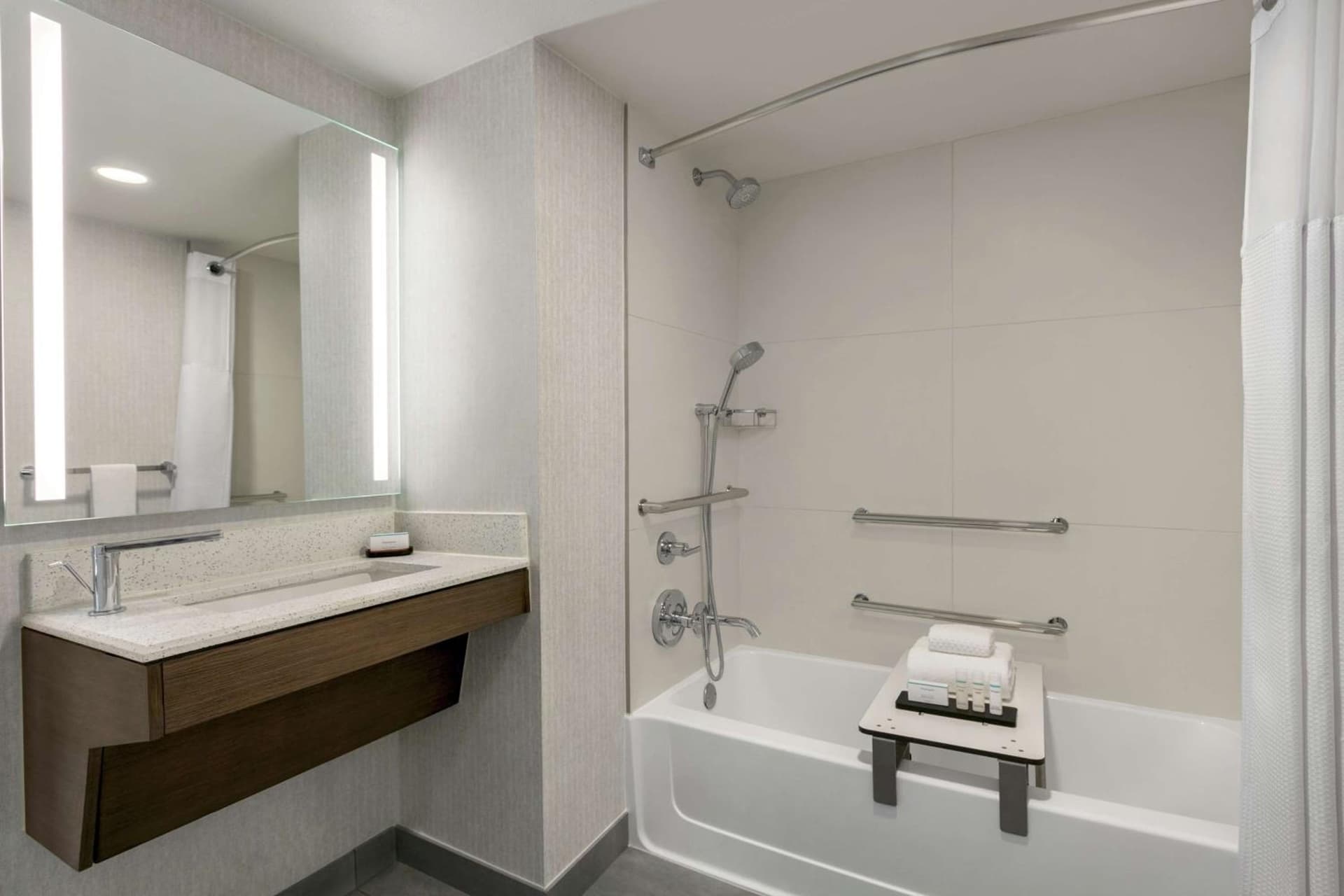 Embassy Suites by Hilton Los Angeles Downey gallery photo in Downey, CA — image 6