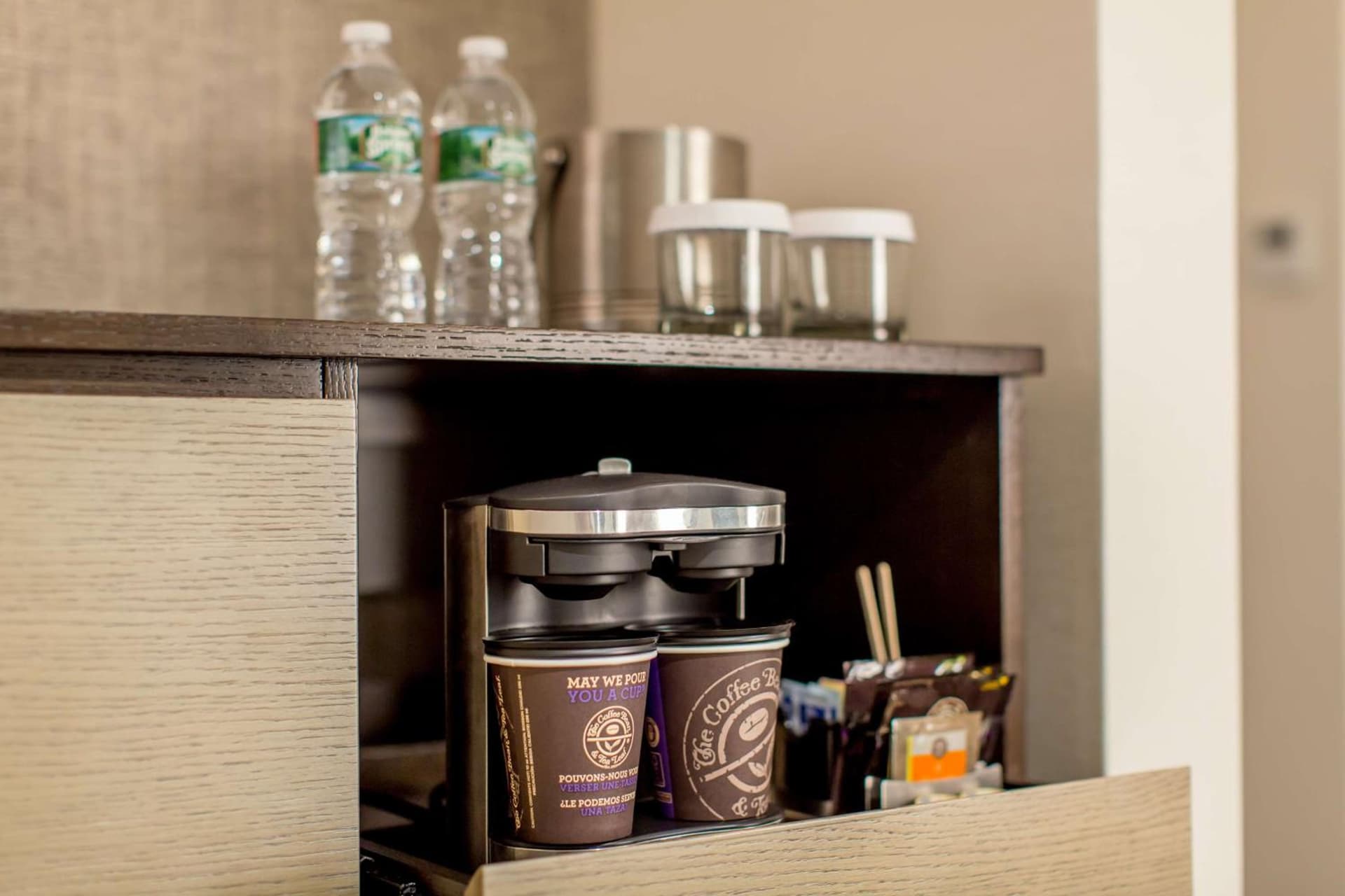 DoubleTree by Hilton Hotel & Suites Jersey City gallery photo in Jersey City, NJ — image 35