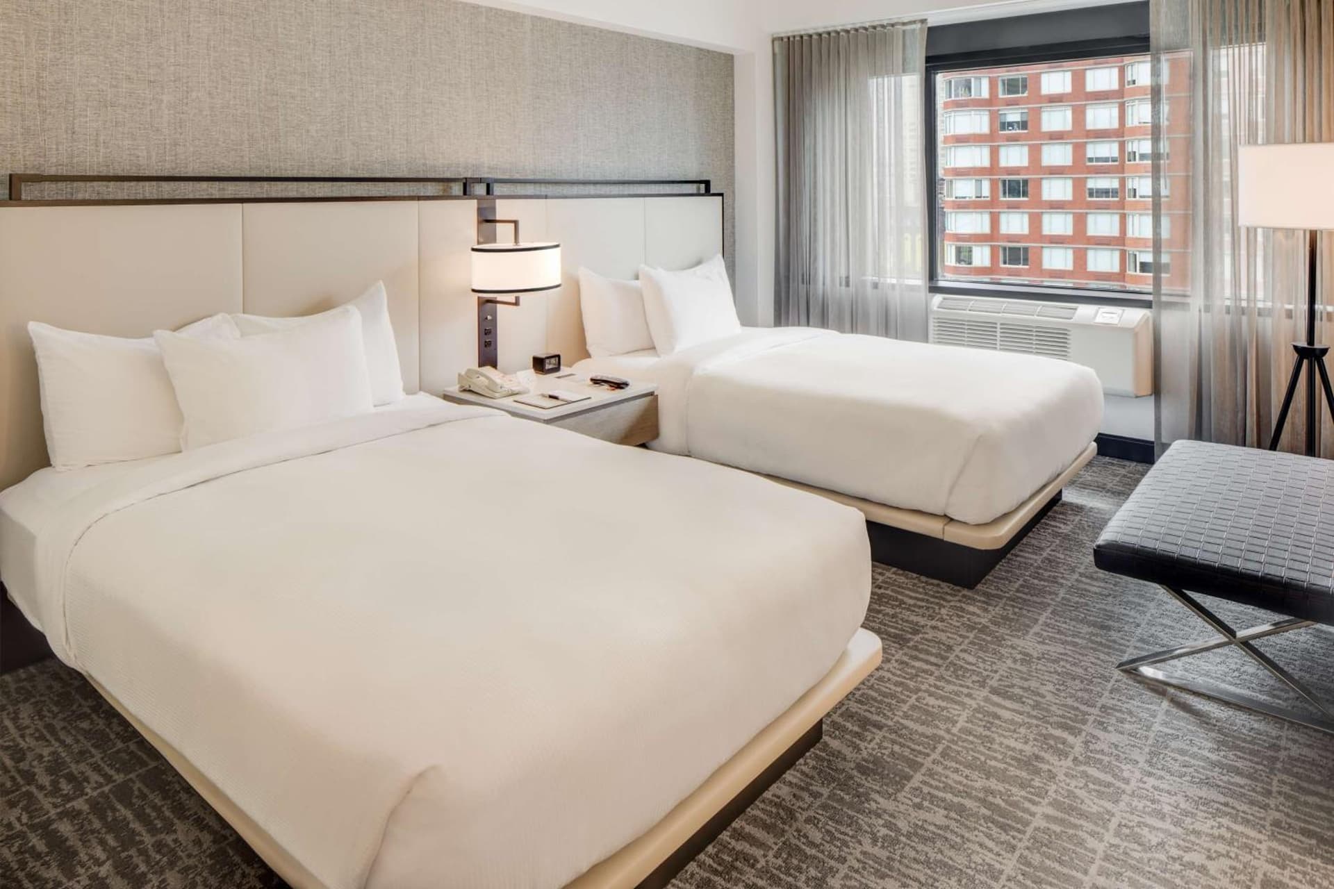 DoubleTree by Hilton Hotel & Suites Jersey City gallery photo in Jersey City, NJ — image 36