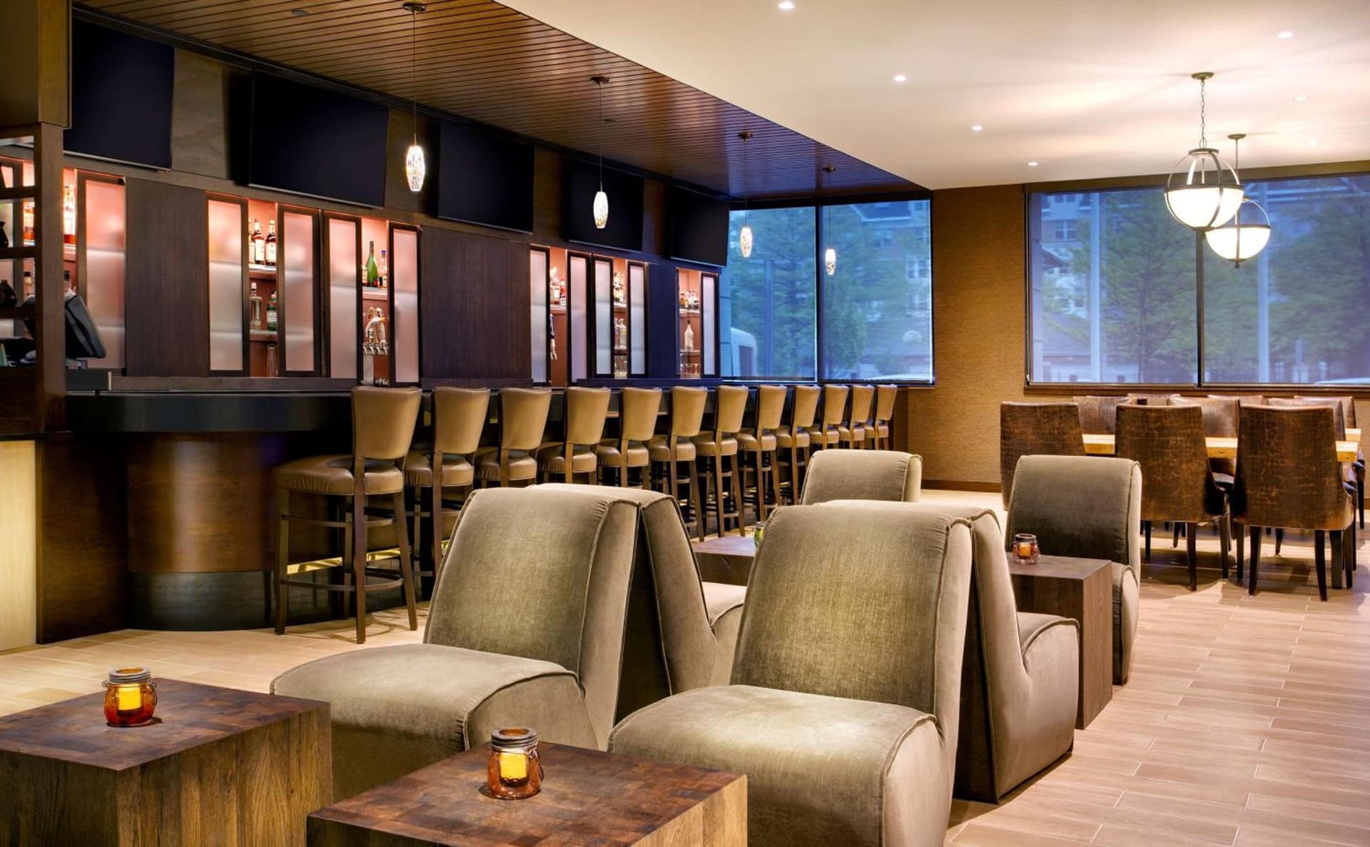 DoubleTree by Hilton Hotel & Suites Jersey City gallery photo in Jersey City, NJ — image 23