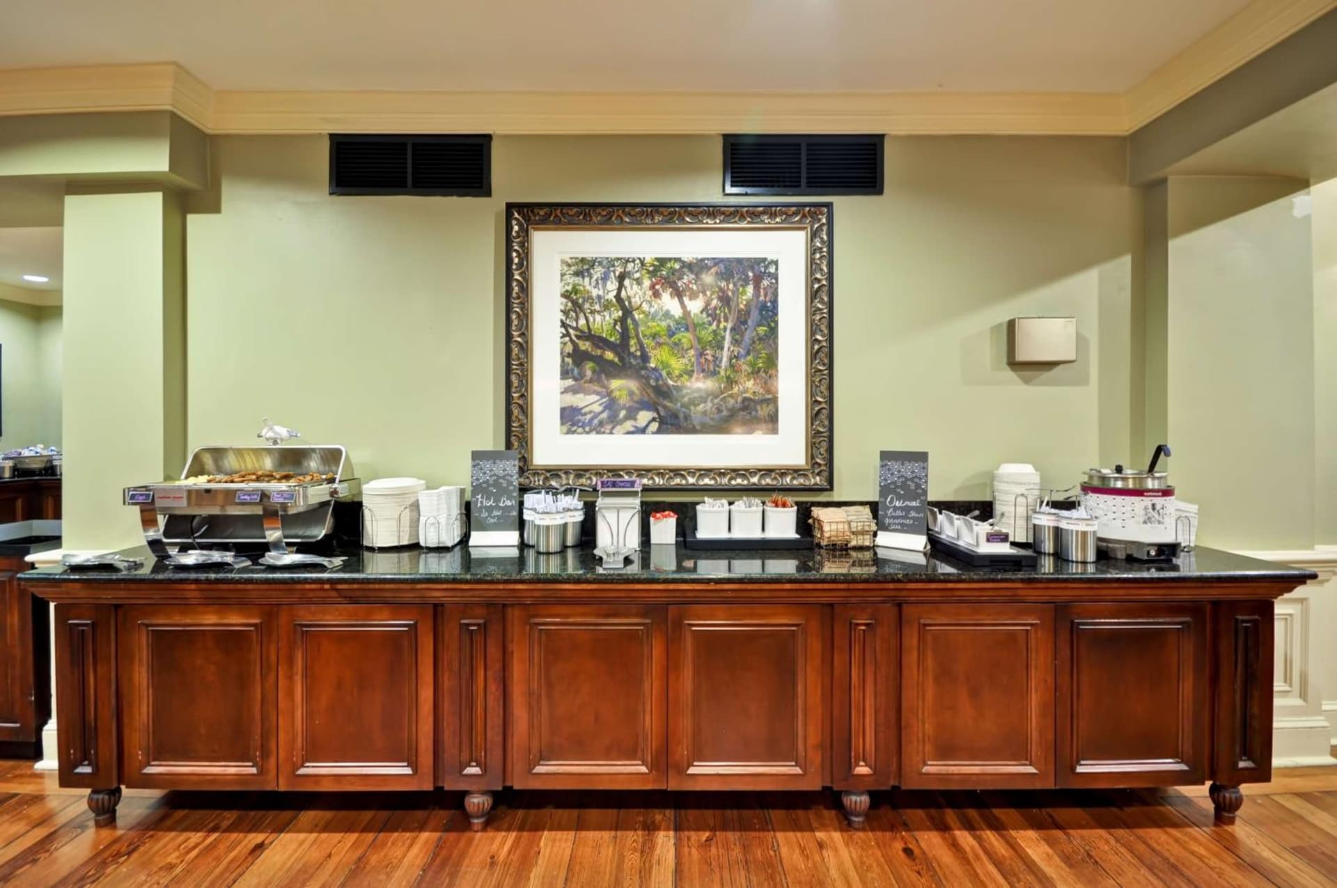 Hampton Inn Charleston-Historic District gallery photo in Charleston, SC — image 11