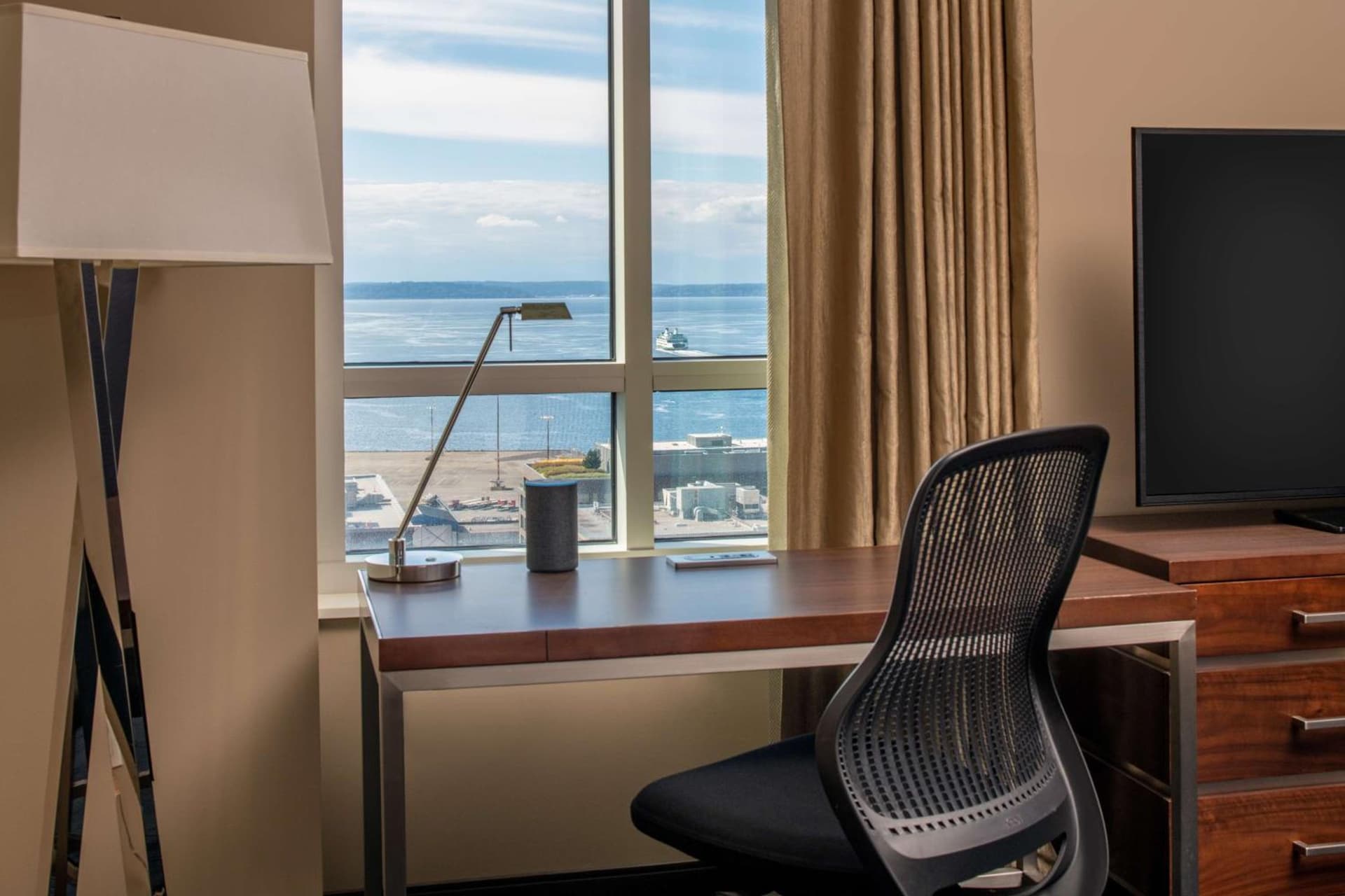 Embassy Suites By Hilton Seattle Downtown Pioneer Square gallery photo in Seattle, WA — image 19
