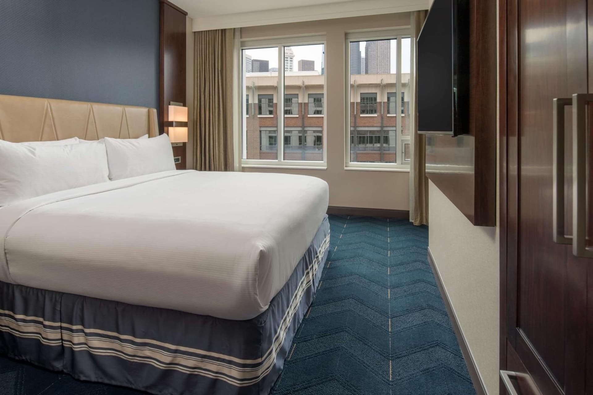 Embassy Suites By Hilton Seattle Downtown Pioneer Square gallery photo in Seattle, WA — image 79