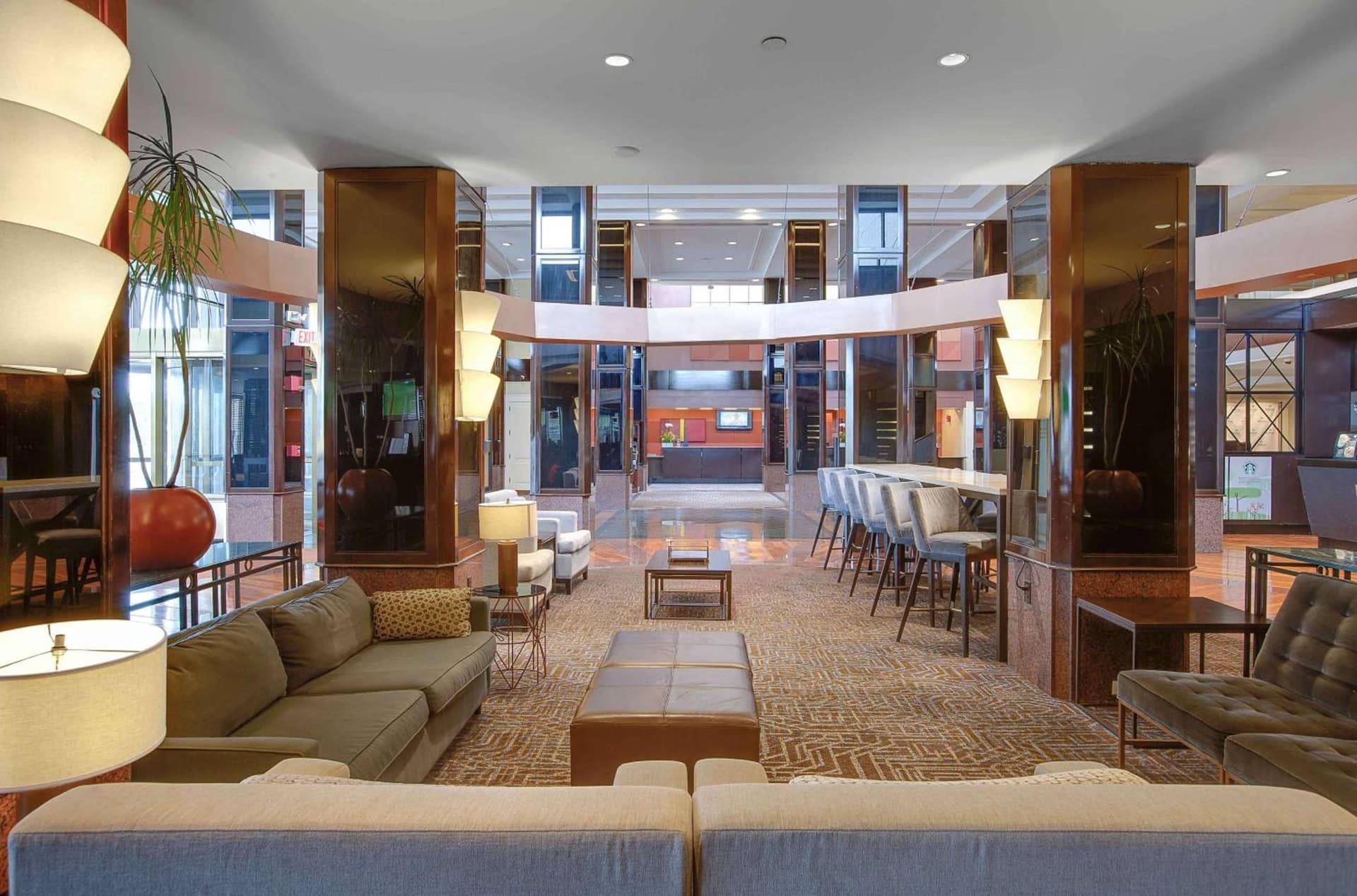 Hilton Newark Airport property views in Elizabeth, NJ — gallery photo 3