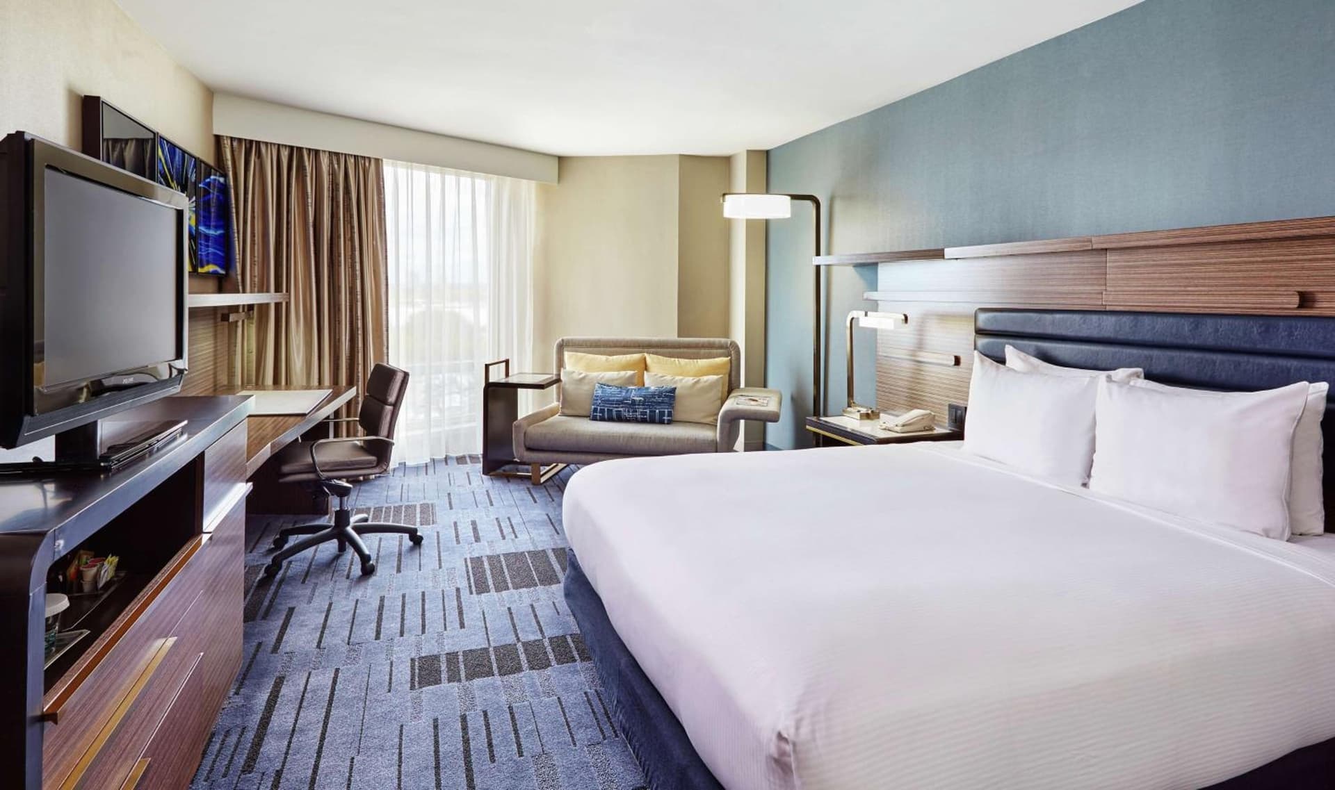 Hilton Newark Airport gallery photo in Elizabeth, NJ — image 4