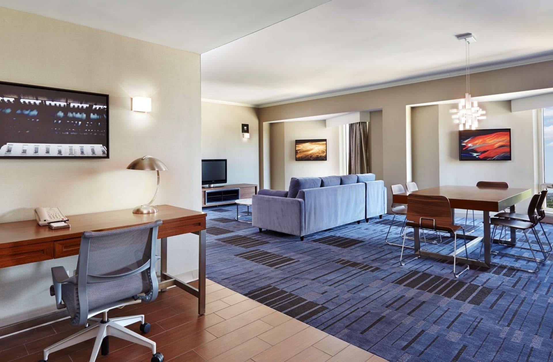 Hilton Newark Airport gallery photo in Elizabeth, NJ — image 15