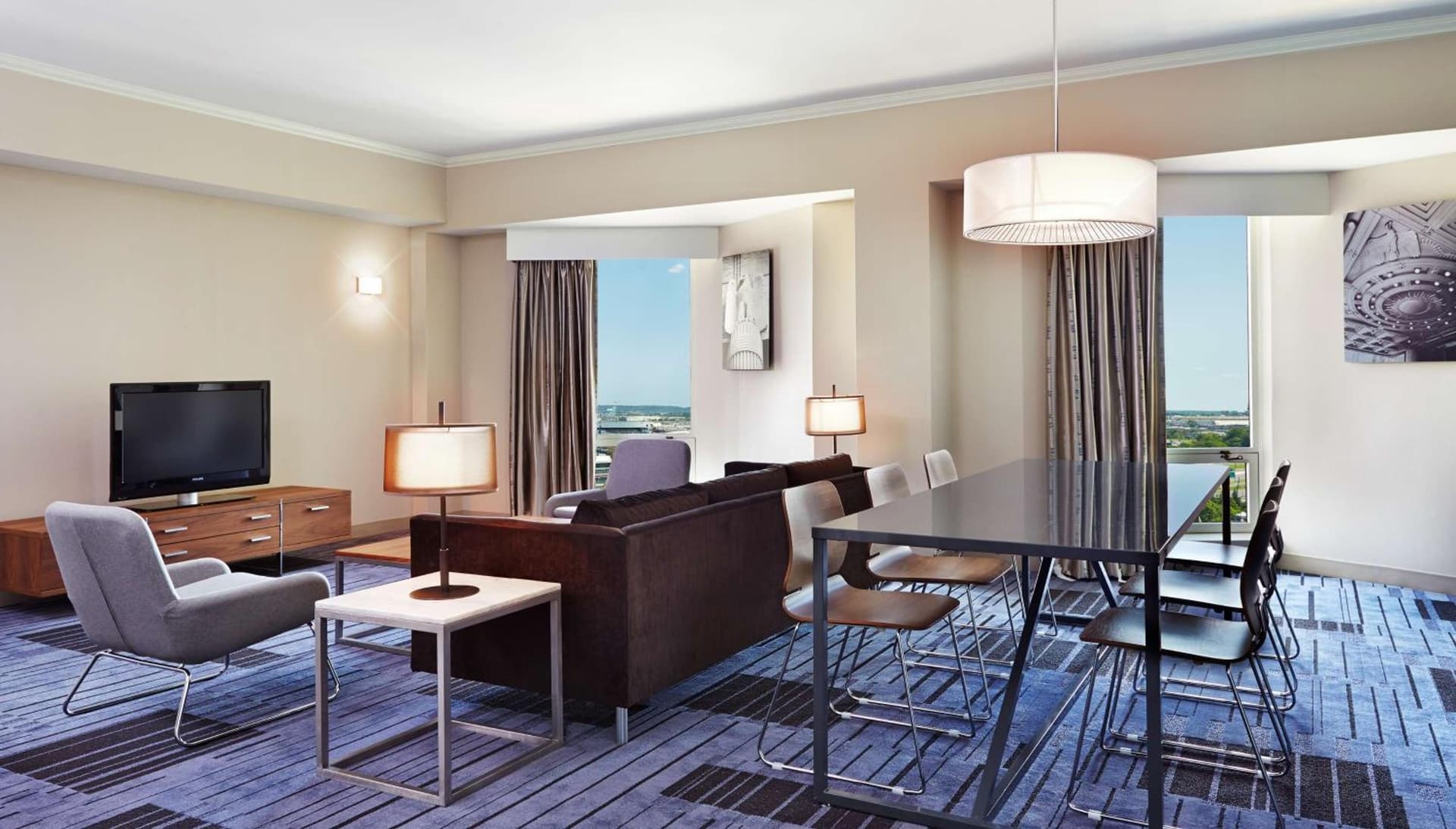 Hilton Newark Airport gallery photo in Elizabeth, NJ — image 29