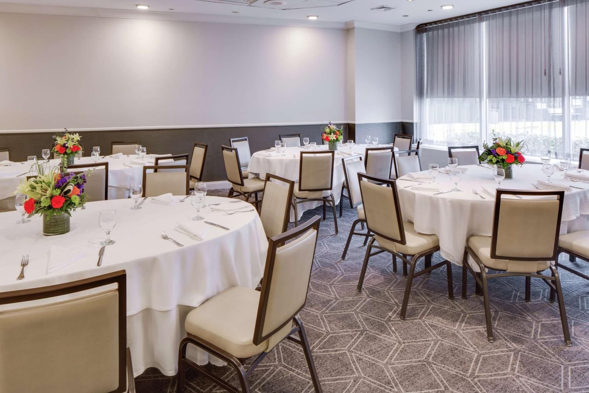 Hilton Newark Airport gallery photo in Elizabeth, NJ — image 10