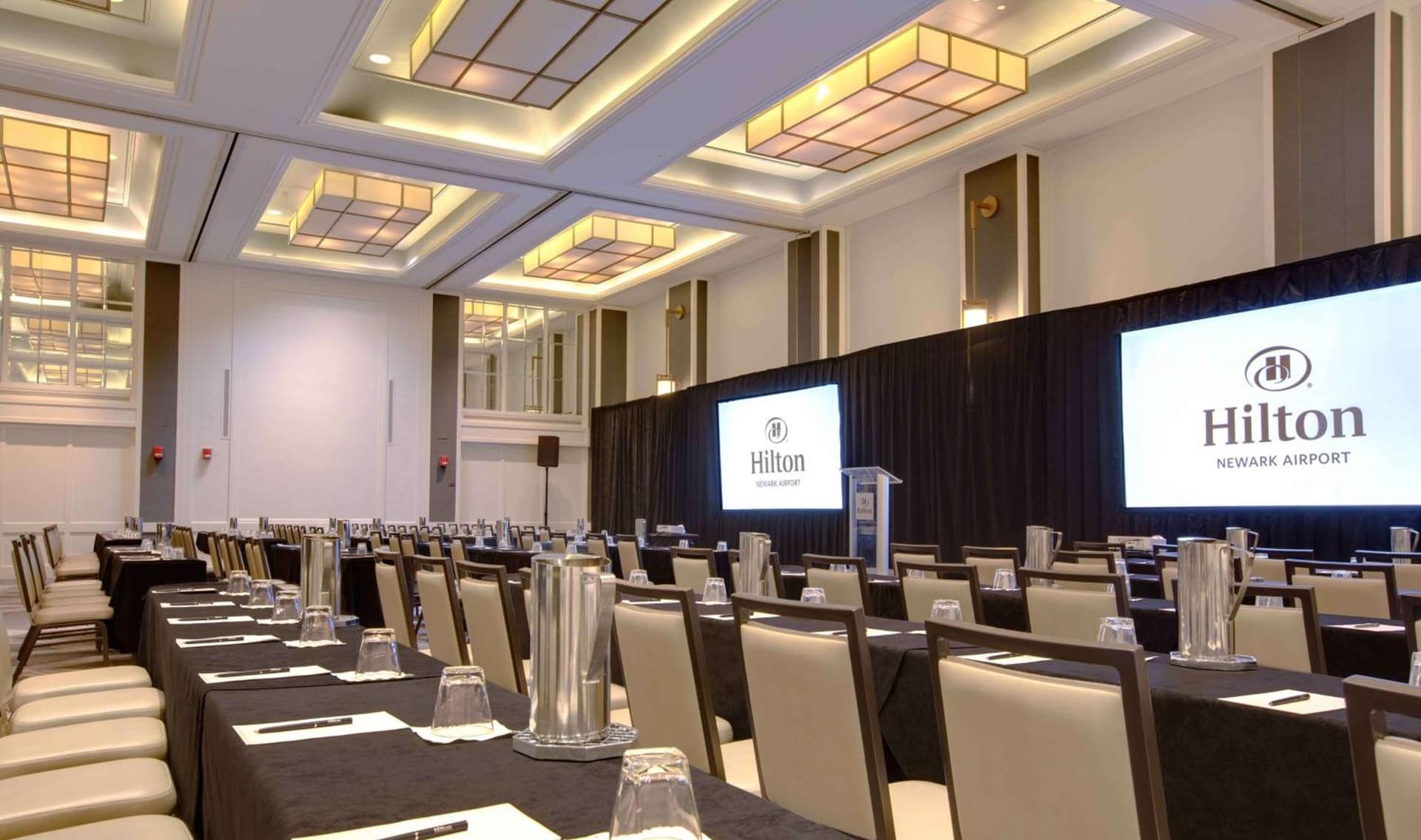 Hilton Newark Airport gallery photo in Elizabeth, NJ — image 9